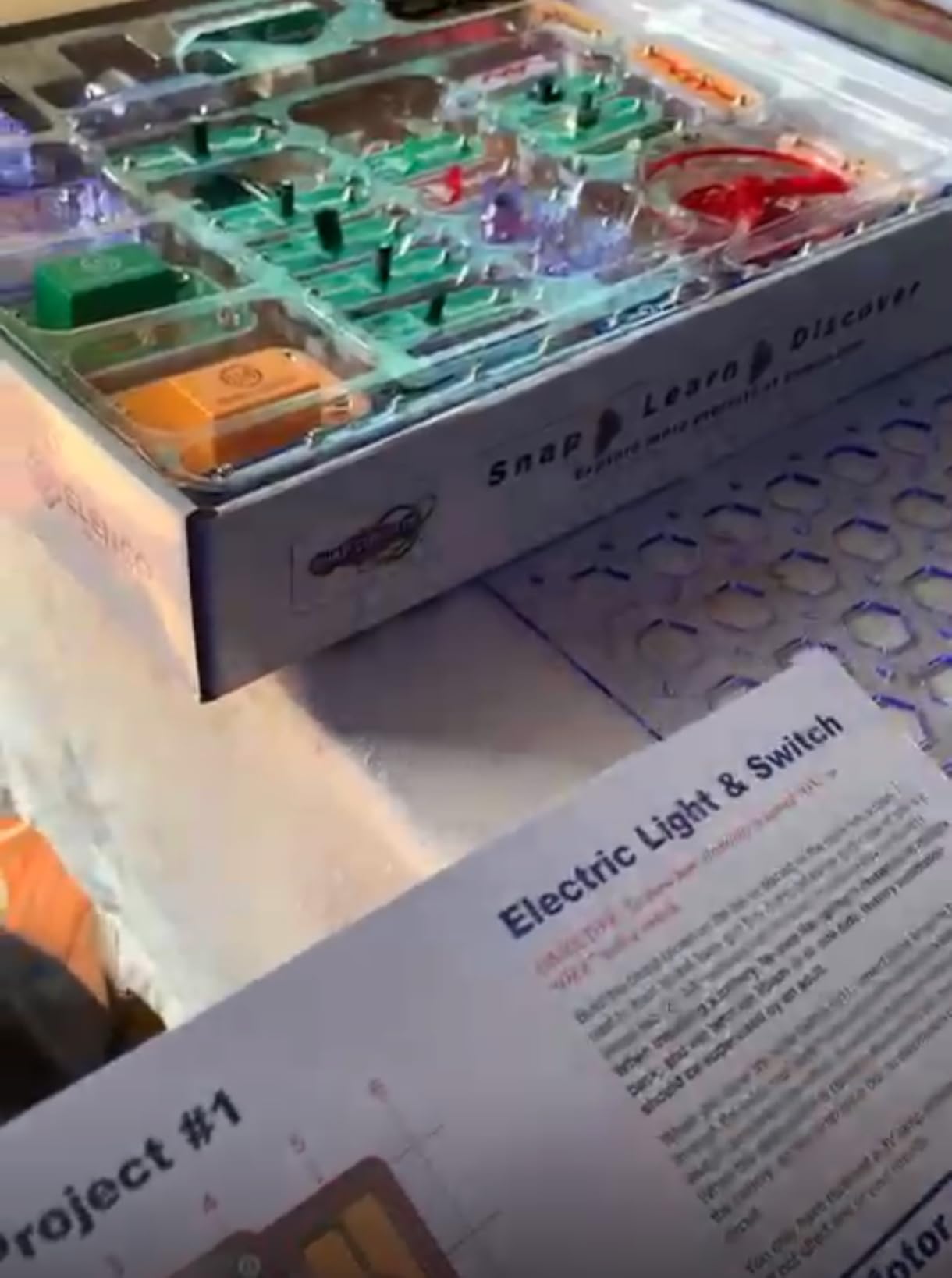 Snap Circuits Classic SC-300 Electronics Exploration Kit | Over 300 Projects | Full Color Manual Parts | STEM Educational Toy for Kids 8+ customer photo 1