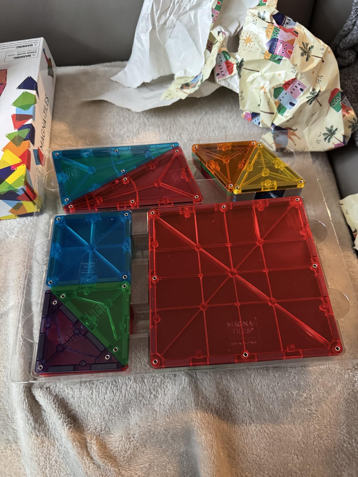 MAGNA-TILES Classic 32-Piece Magnetic Construction Set, The ORIGINAL Magnetic Building Brand customer photo 1