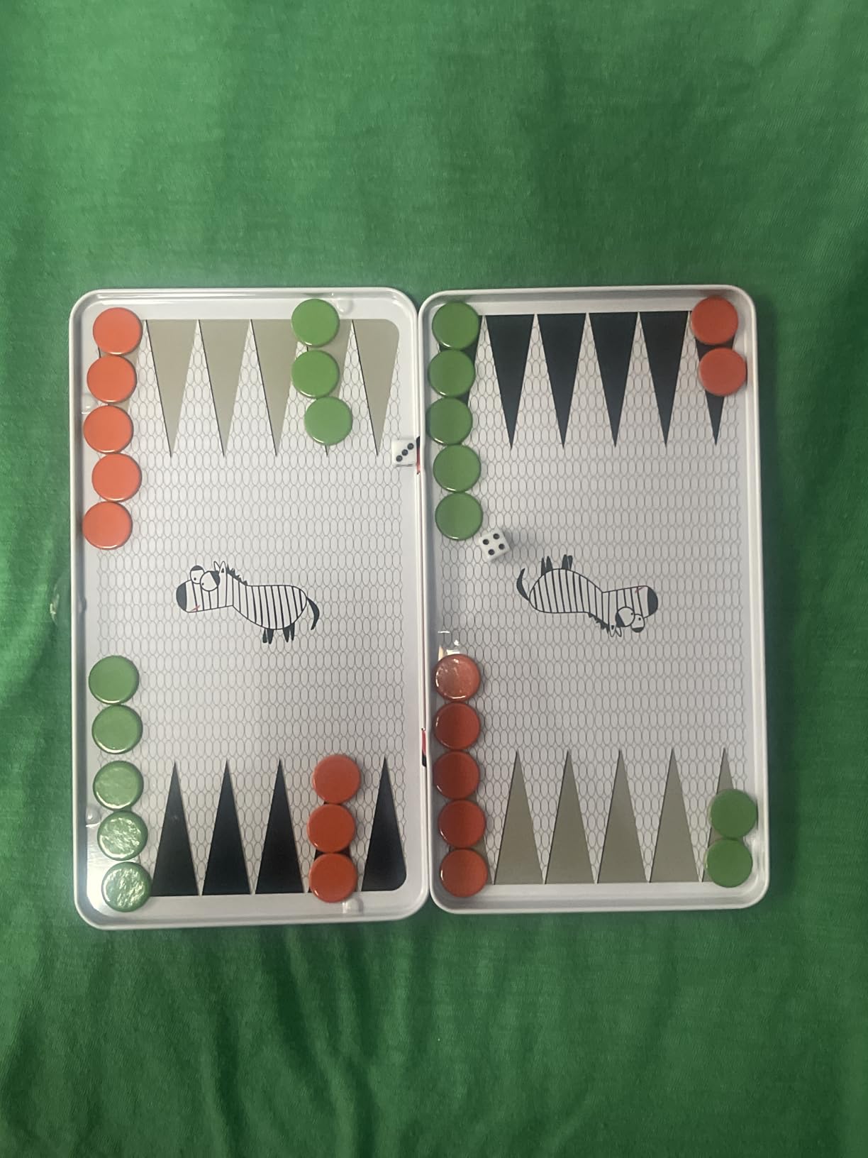 The Purple Cow Magnetic Travel Backgammon Game for Kids & Adults. Game for 2 Players. Hours of Fun, from 4 to 99 Years customer photo 1