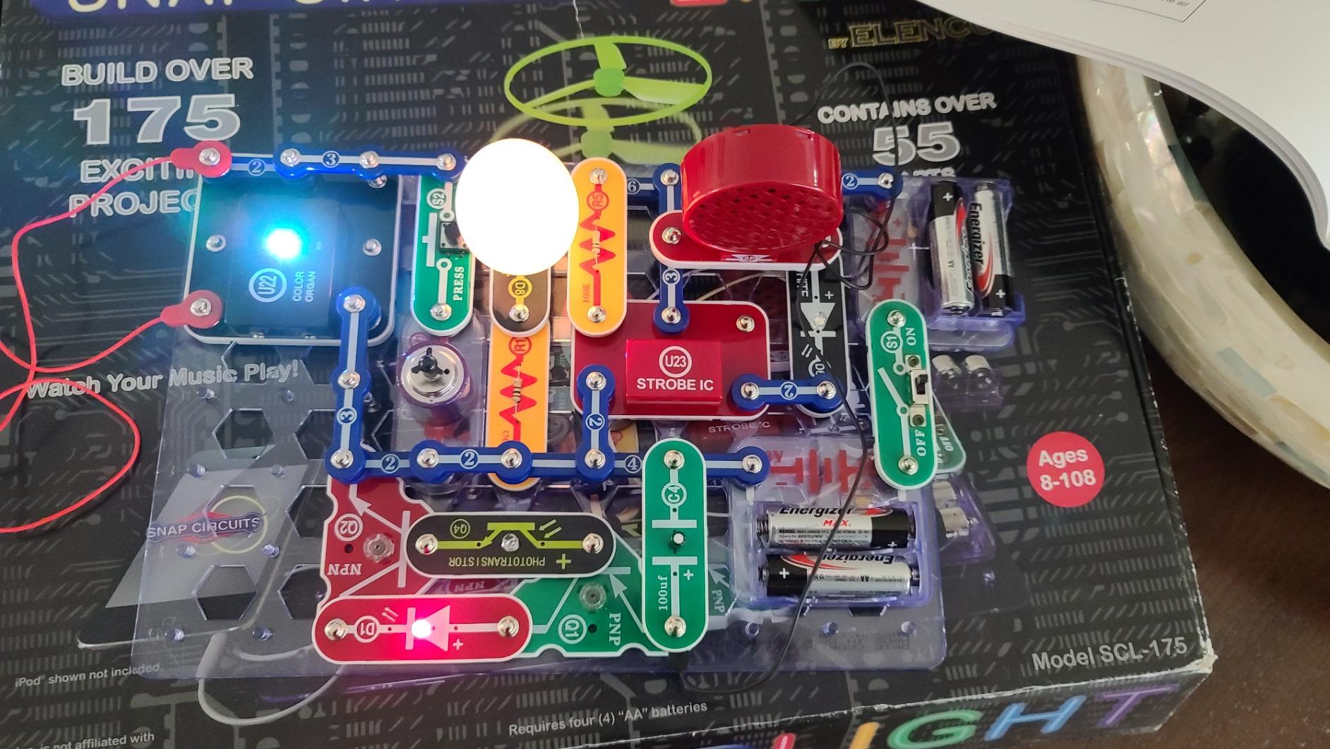 Snap Circuits Light Electronics Exploration Kit | Over 175 Exciting STEM Projects | Full Color Project Manual | 55+ Snap Circuits Parts | STEM Educational Toys for Kids 8+ customer photo 2