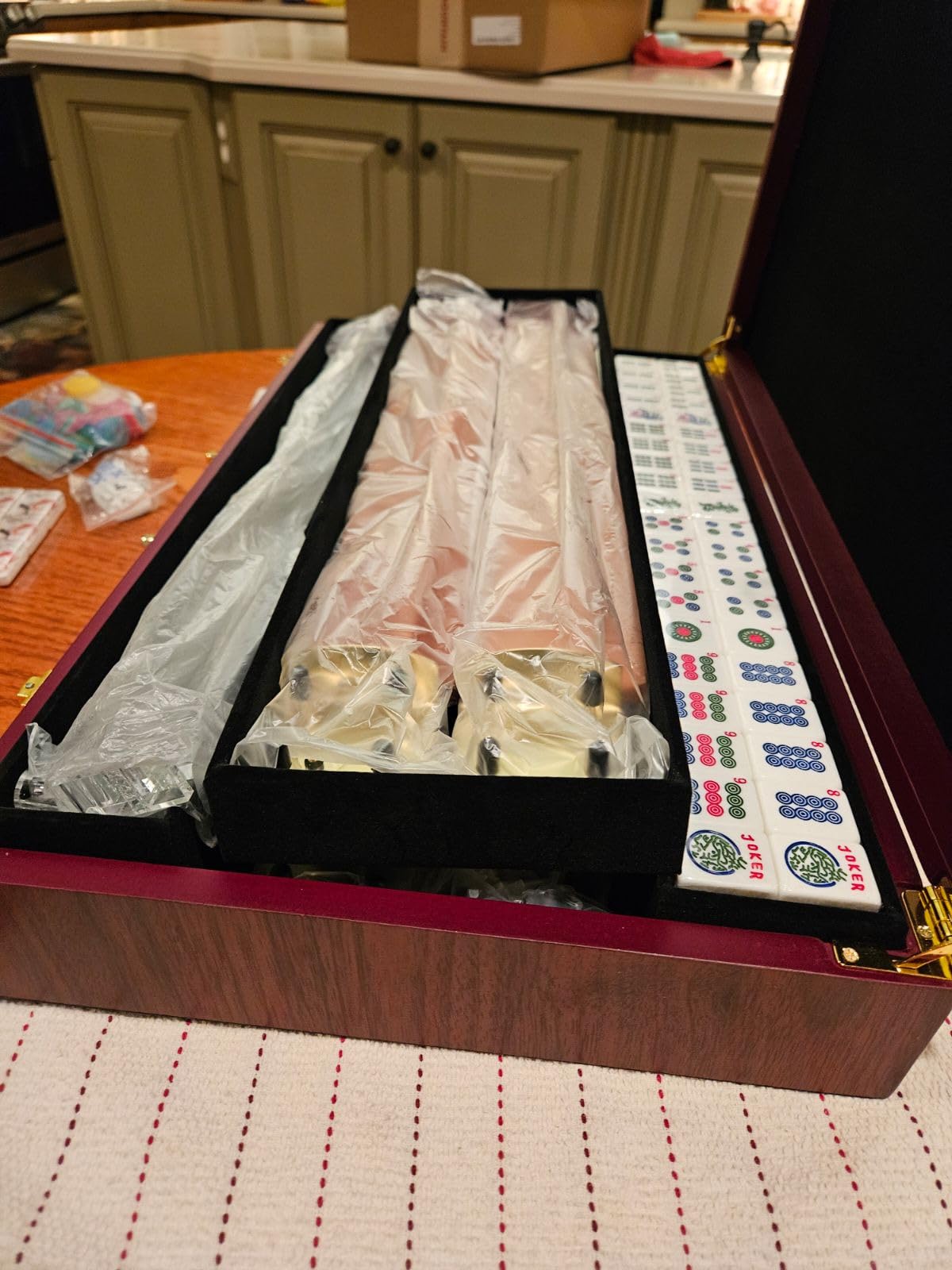 Yellow Mountain Imports American Mahjong Set, Little Birdie with Wooden Case, Wooden Racks with Acrylic Pushers, Wright Patterson Scoring Coins, Dice, & Wind Indicator customer photo 2