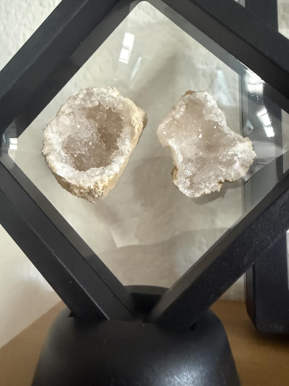 National Geographic Break Open 10 Premium Geodes - Includes Goggles & 2 Display Stands - Great STEM Science Kit, Geology Gift for Kids customer photo 1