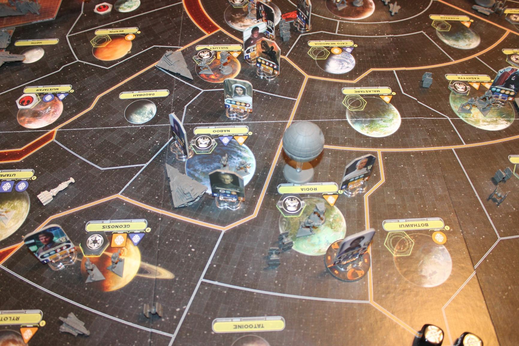 Asmodee Star Wars: Rebellion Board Game - Epic Galactic Empire vs Rebel Alliance Conflict, Tabletop Miniatures Strategy Game for Adults, Ages 14+, 2-4 Players, 3 Hour Playtime customer photo 2