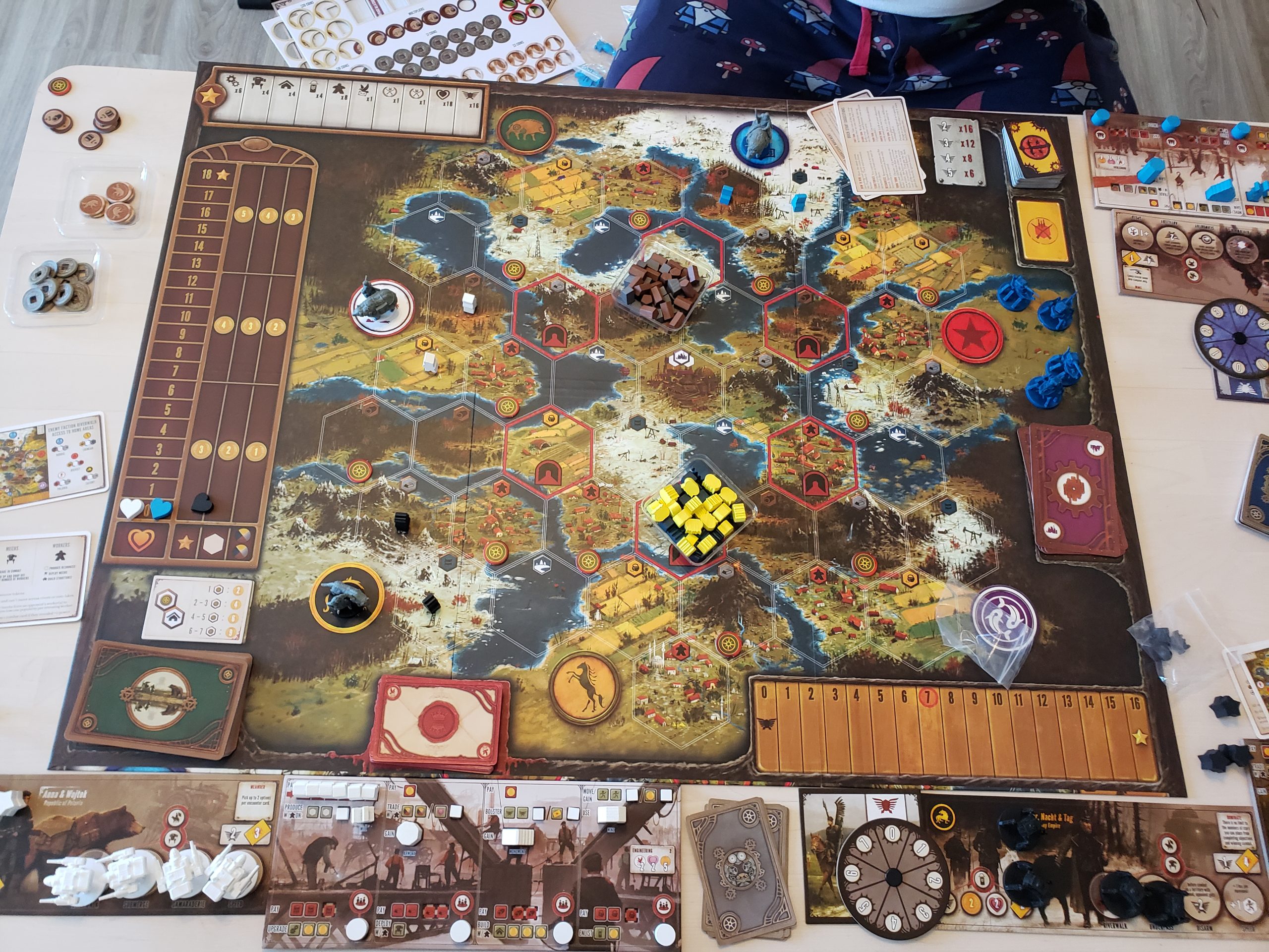 Stonemaier Games: Scythe (Base Game) by Jamey Stegmaier | an Engine-Building, Area Control Strategy Board Game with Mechs, Set in Dieselpunk 1920+ Europe for Adults and Family | 1-5 Players, 115 Mins customer photo 2