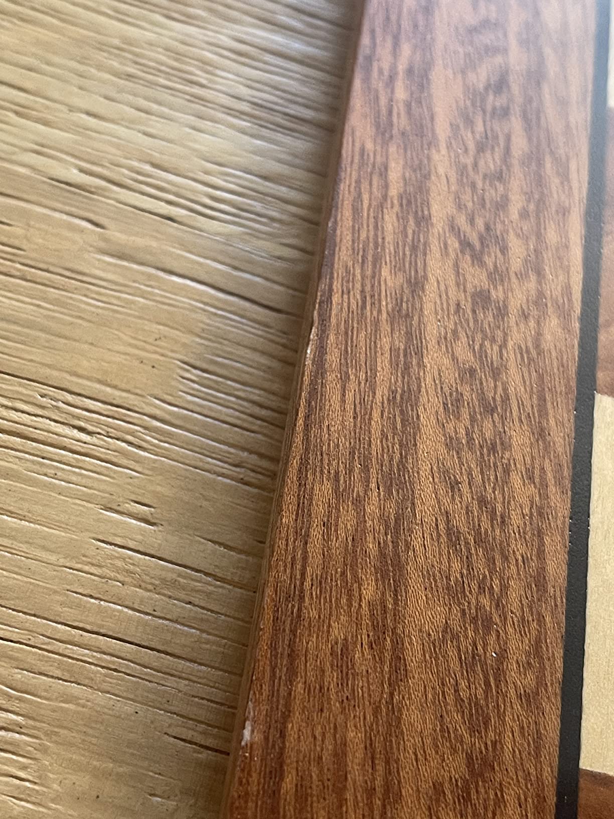 Hayes Inlaid Maple, Mahogany, and Sapele Wood Chess Board with Metal Pieces, 2.5 Inch King, and Extra Queens (Large 15 x 15 Inch Set) customer photo 2