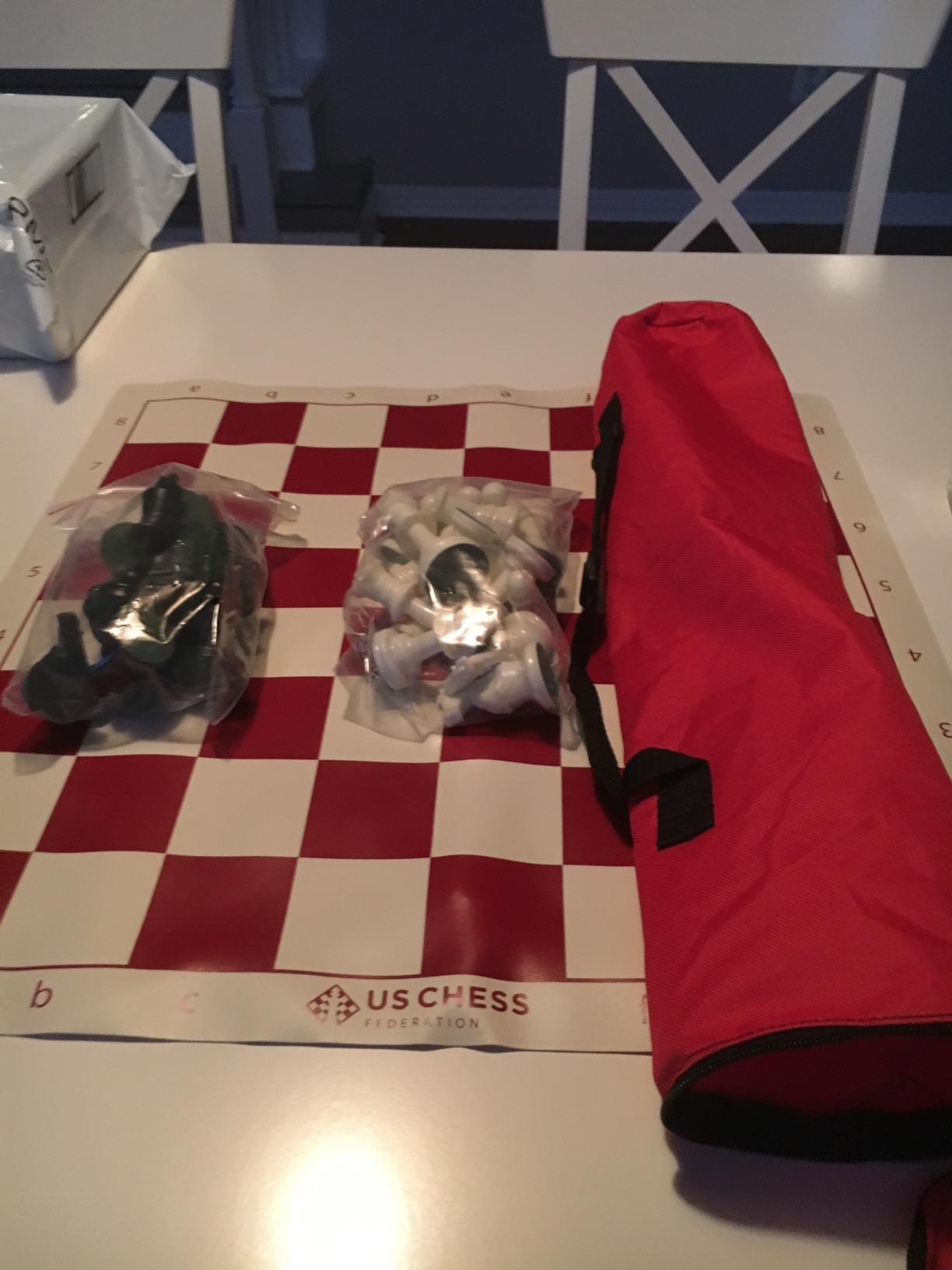 US Chess Quiver Chess Set Combo - Black, Single-Weighted Regulation Plastic Pieces customer photo 2