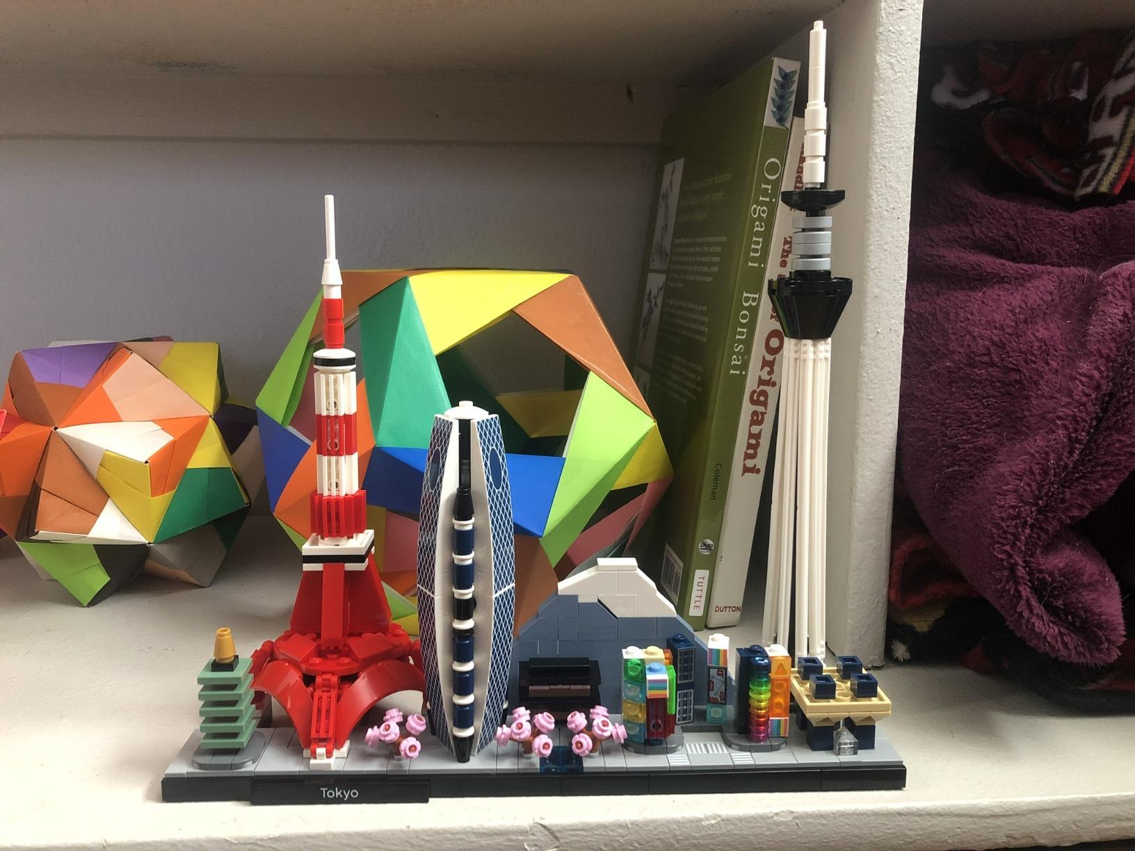 LEGO Architecture Skylines: Tokyo 21051 Building Kit, Collectible Architecture Building Set for Adults (547 Pieces) customer photo 1