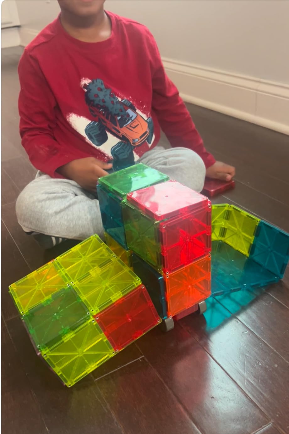 MAGNA-TILES Metropolis 110-Piece Magnetic Construction Set, The ORIGINAL Magnetic Building Brand customer photo 1