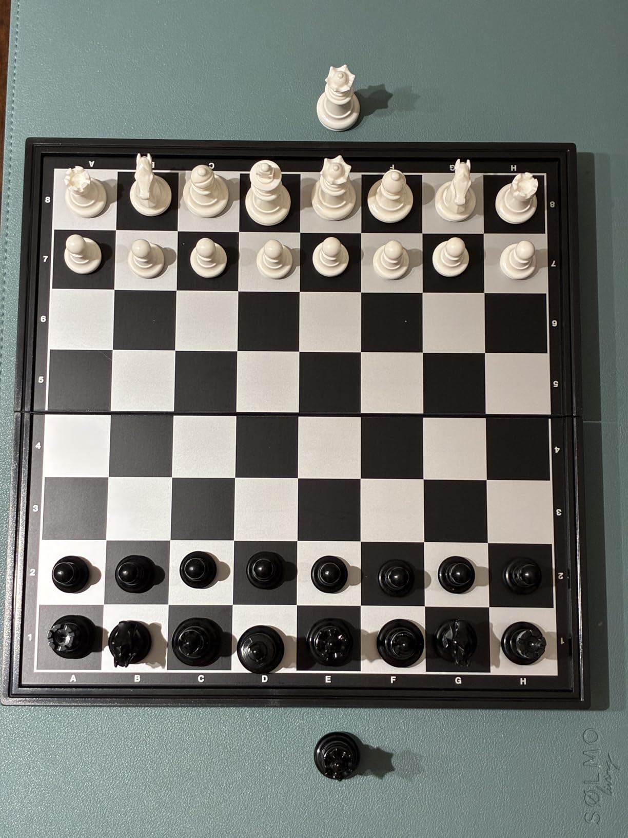 Chess Armory Magnetic 9.5 Inches Travel Chess Set - Folding Board with Storage Box & 2 Extra Queen customer photo 2