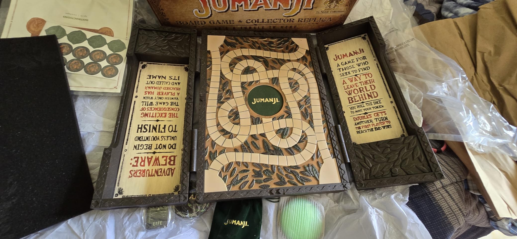 The Noble Collection Jumanji Board Game Collector Replica customer photo 1