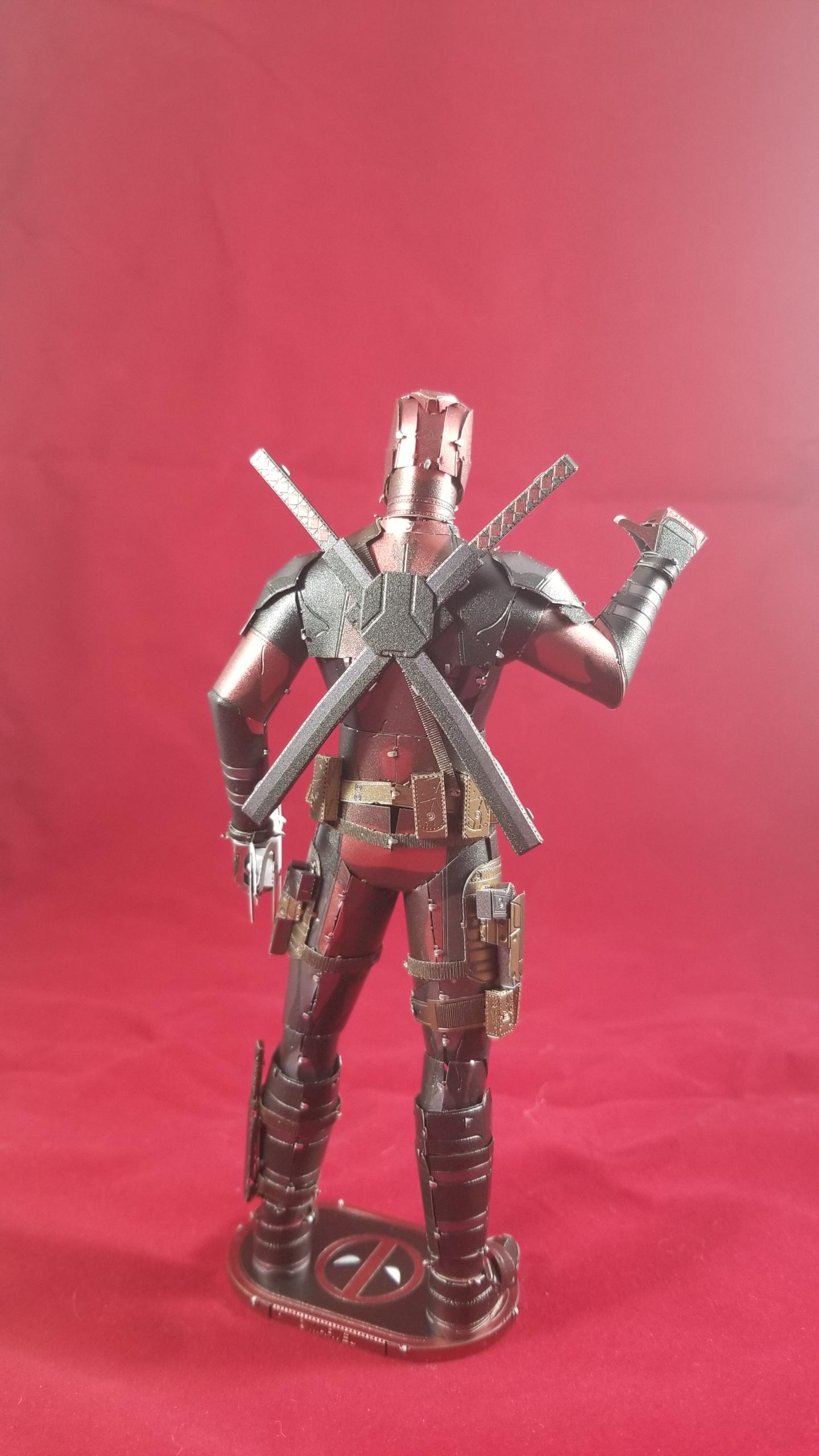 Metal Earth Marvel Deadpool 3D Construction Kit customer photo 1