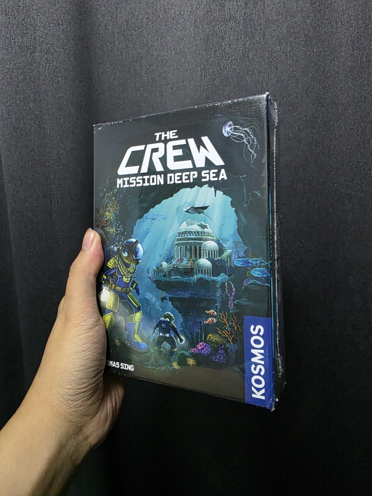 The Crew - Mission Deep Sea | Cooperative Card Game | 2 to 5 Players | Ages 10+ | Trick-Taking | 32 Levels of Difficulty customer photo 1