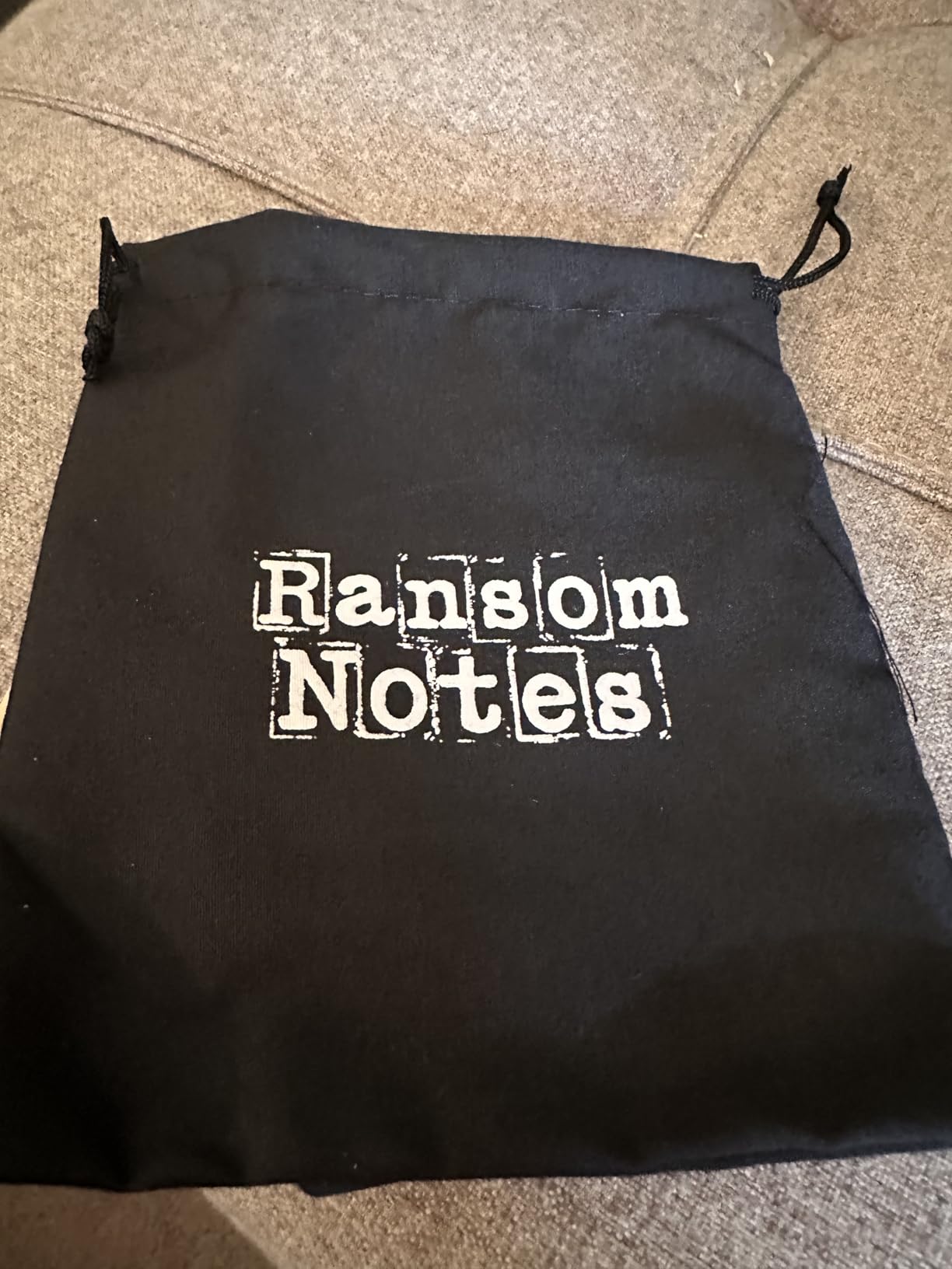Ransom Notes - The Ridiculous Word Magnet Party Game, 3+ Players customer photo 1