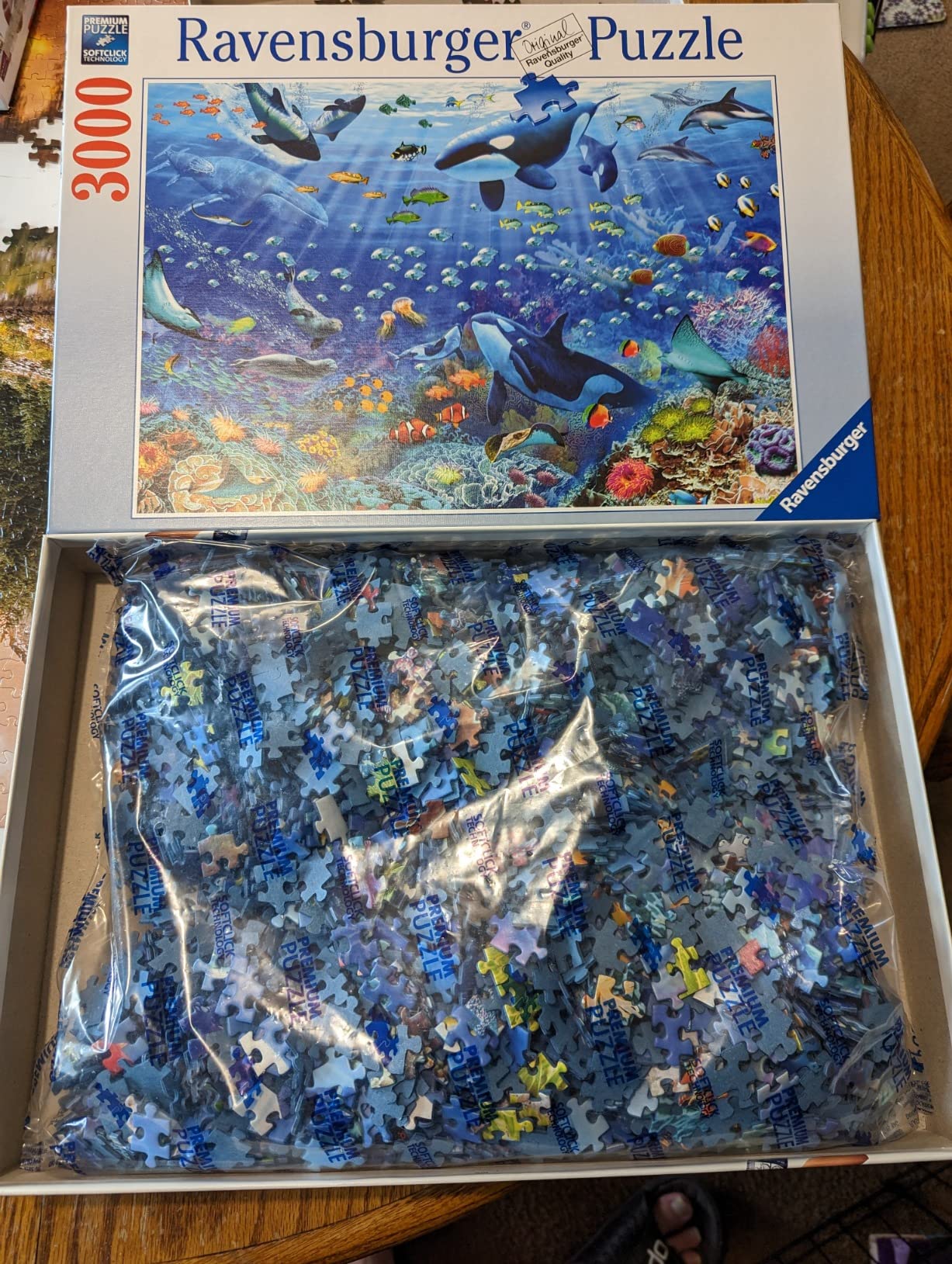 Ravensburger - Colorful Underwater World - 3000 Piece Jigsaw Puzzle - Stunning Imagery - Beautiful & Intricate - Unique Depiction Under The Sea - Premium Quality customer photo 1