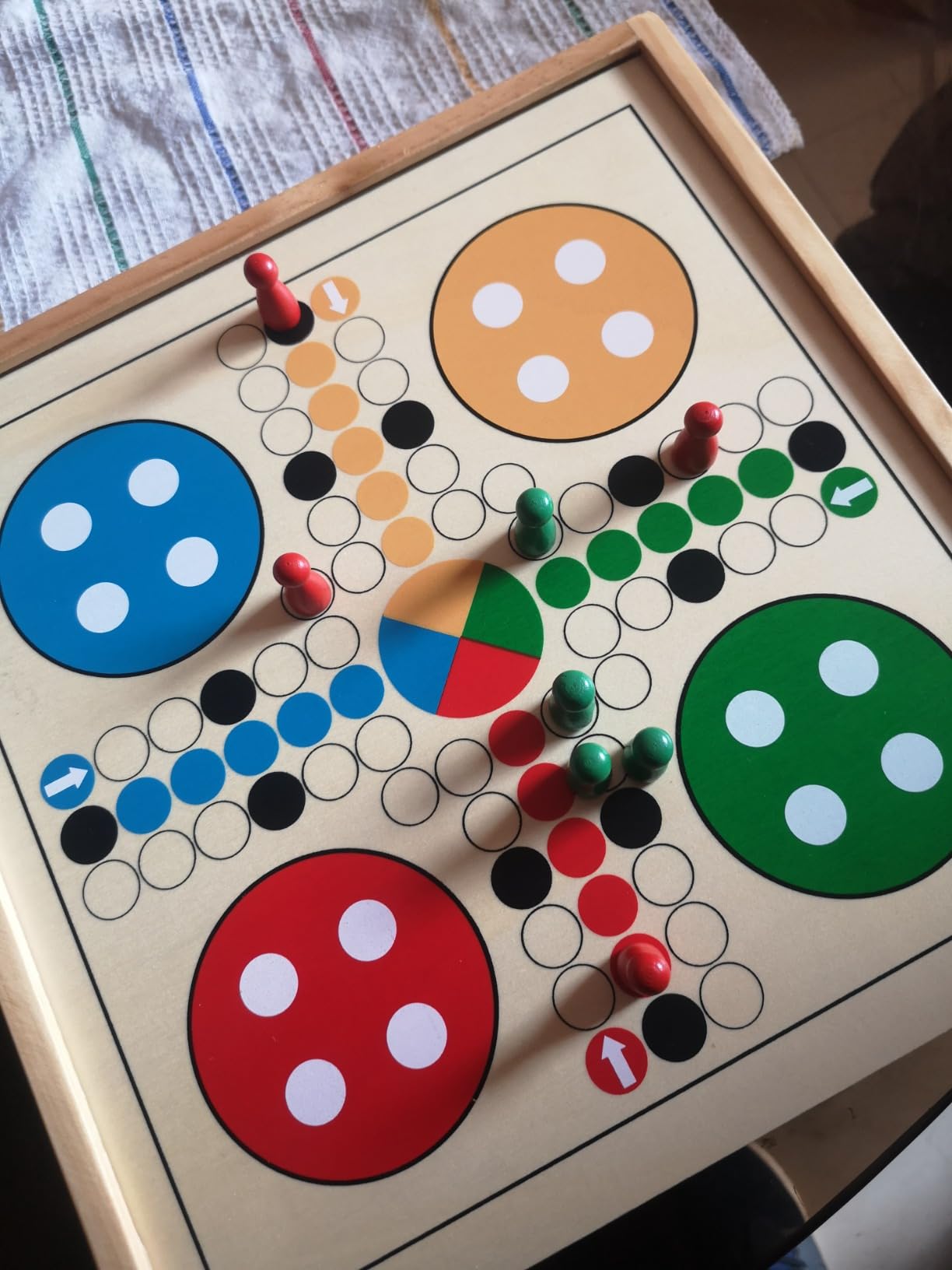 Juegoal 7-in-1 Wooden Board Game Set for Kids Adults, Tabletop Combo Classic Travel Portable Board Games (Chess, Checkers, Chinese Checkers, Backgammon, Parcheesi, Snakes and Ladders, Tic Tac Toe) customer photo 2