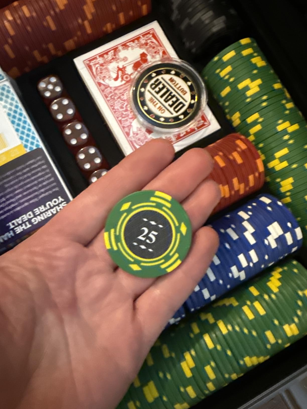 Boyzhood Poker Chips,400PCS 14 Gram Clay Poker Chip Set with Deluxe Travel Case, Numbered Chips,Poker Set for Texas Holdings Blackjack Gambling. customer photo 1