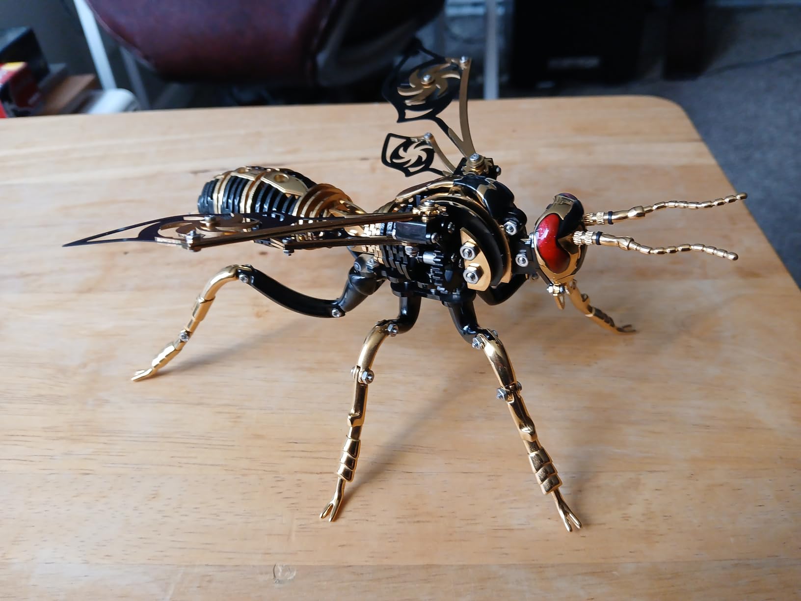 Metalkitor Scorpion 3D Metal Puzzles Kits for Adults Teens - 454 Pcs - Mechanical Assembly Models - 4 Hours to Build - Ideal for Gifts and Decorations (Red and Black) customer photo 1