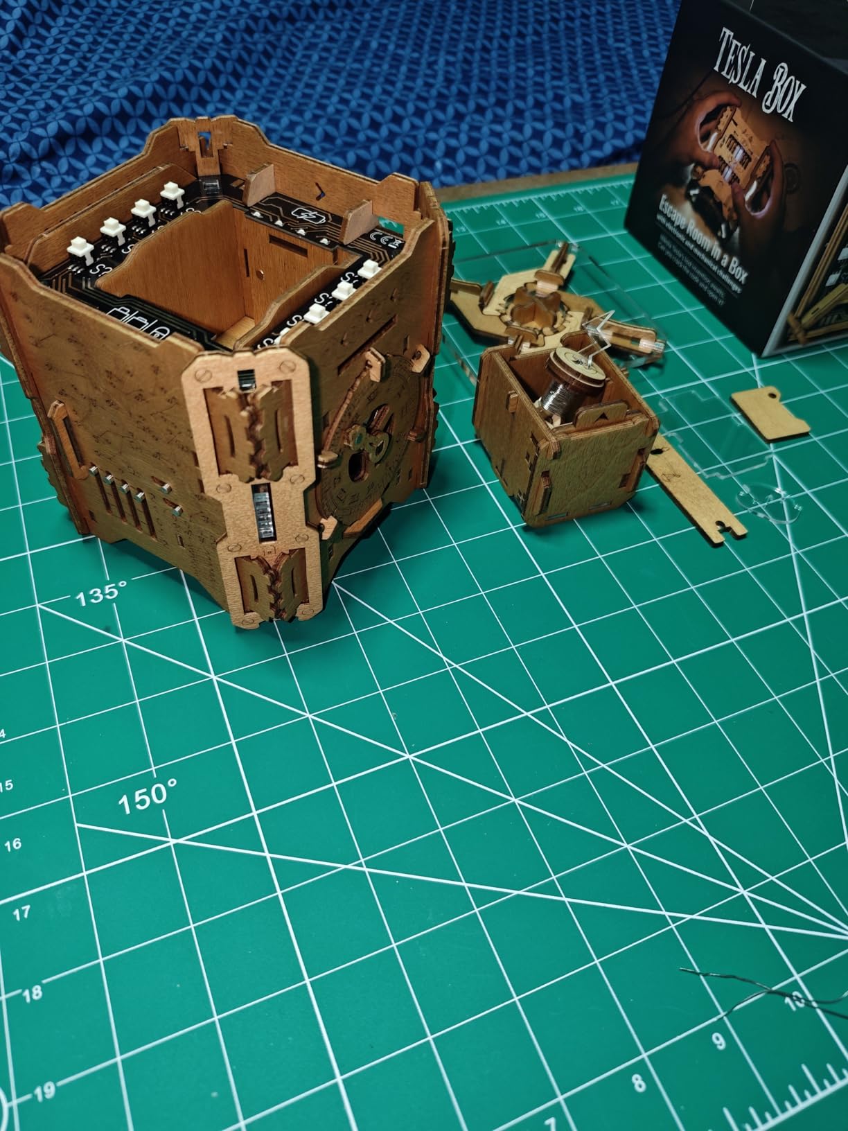 Puzzle Potato Tesla Box - Electronic Puzzle Box - Escape Room Game in a Box - Brain Teaser - 3D Wooden Puzzle for Adults - Money Puzzle Box for Cash Gift customer photo 1