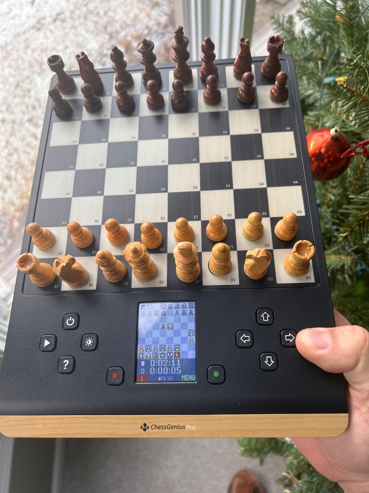 Millennium ChessGenius Pro Wood Edition M818 -- Electronic Chess Board with Handcrafted Wooden Pieces & 2200 ELO Adaptive AI Coach, Magnetic Travel Design & HighSensity Pressure Sensors customer photo 1