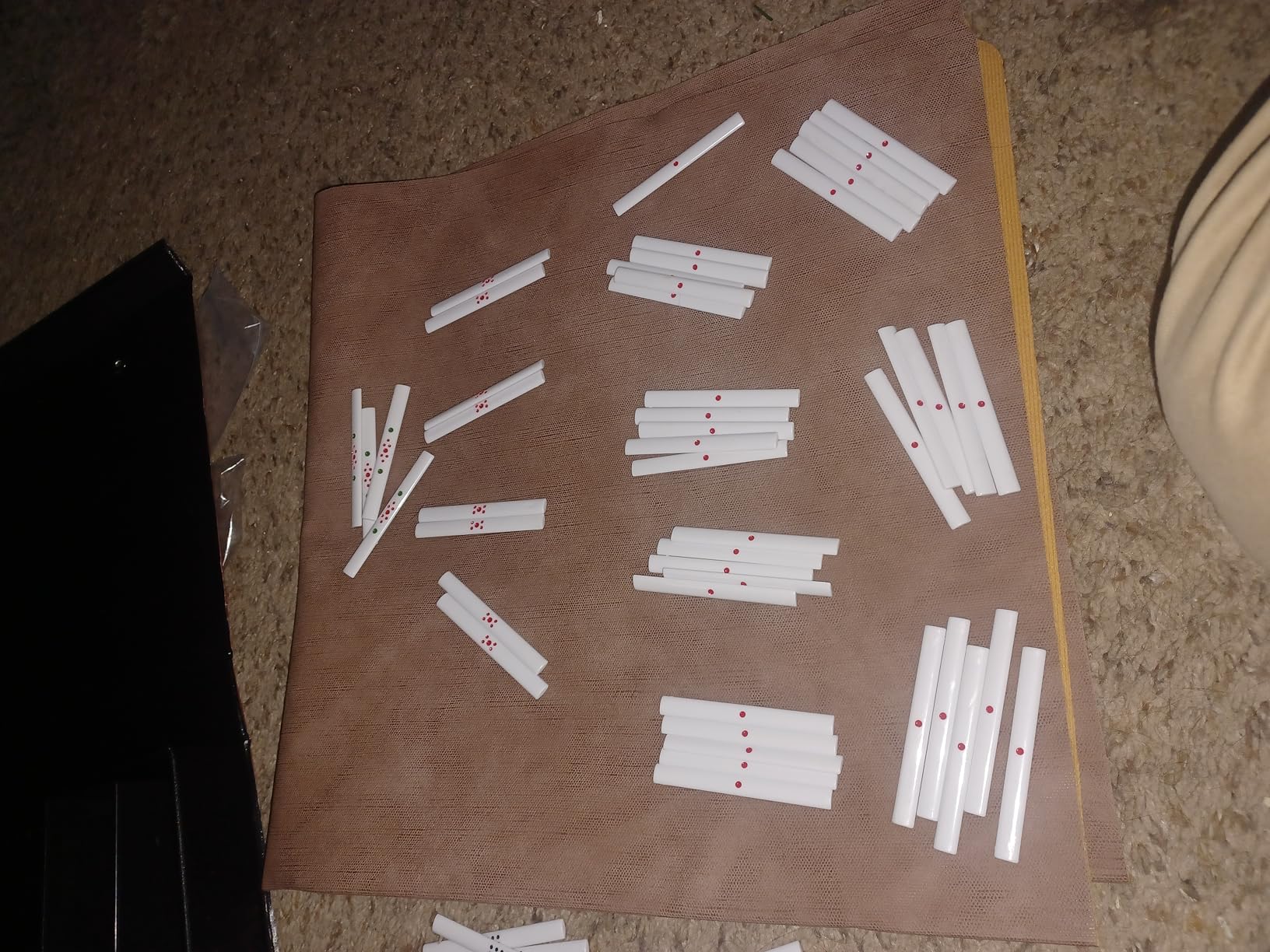 Japanese Riichi Mahjong Set, White and Yellow Tiles - with Red Box, East Wind Tile, Set of Scoring Sticks, Dices, and Mahjong mat. customer photo 1