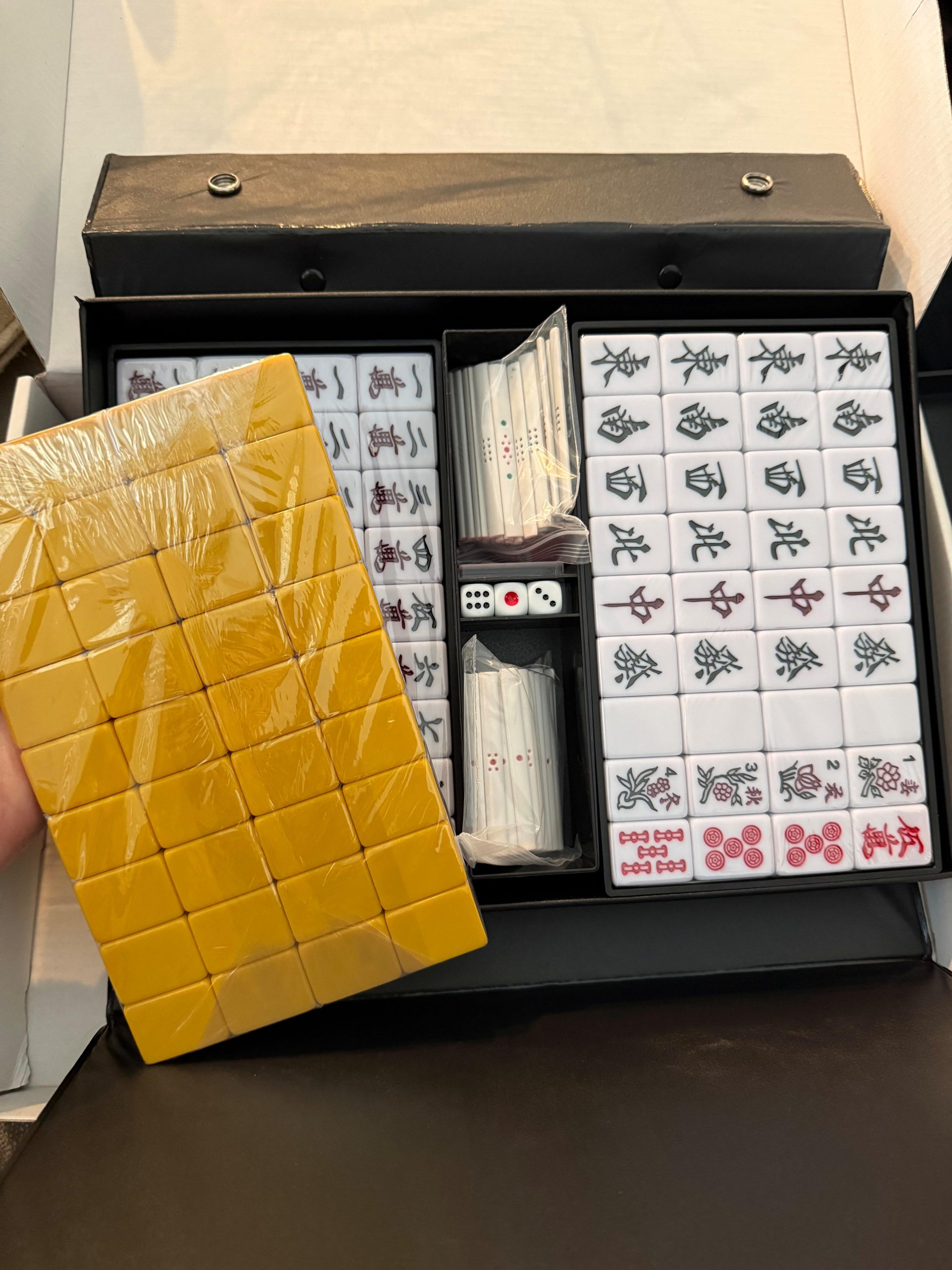 Japanese Riichi Mahjong Set, 144 White and Yellow Tiles - with Black Box, East Wind Tile, Set of Scoring Sticks, and Dices. customer photo 2