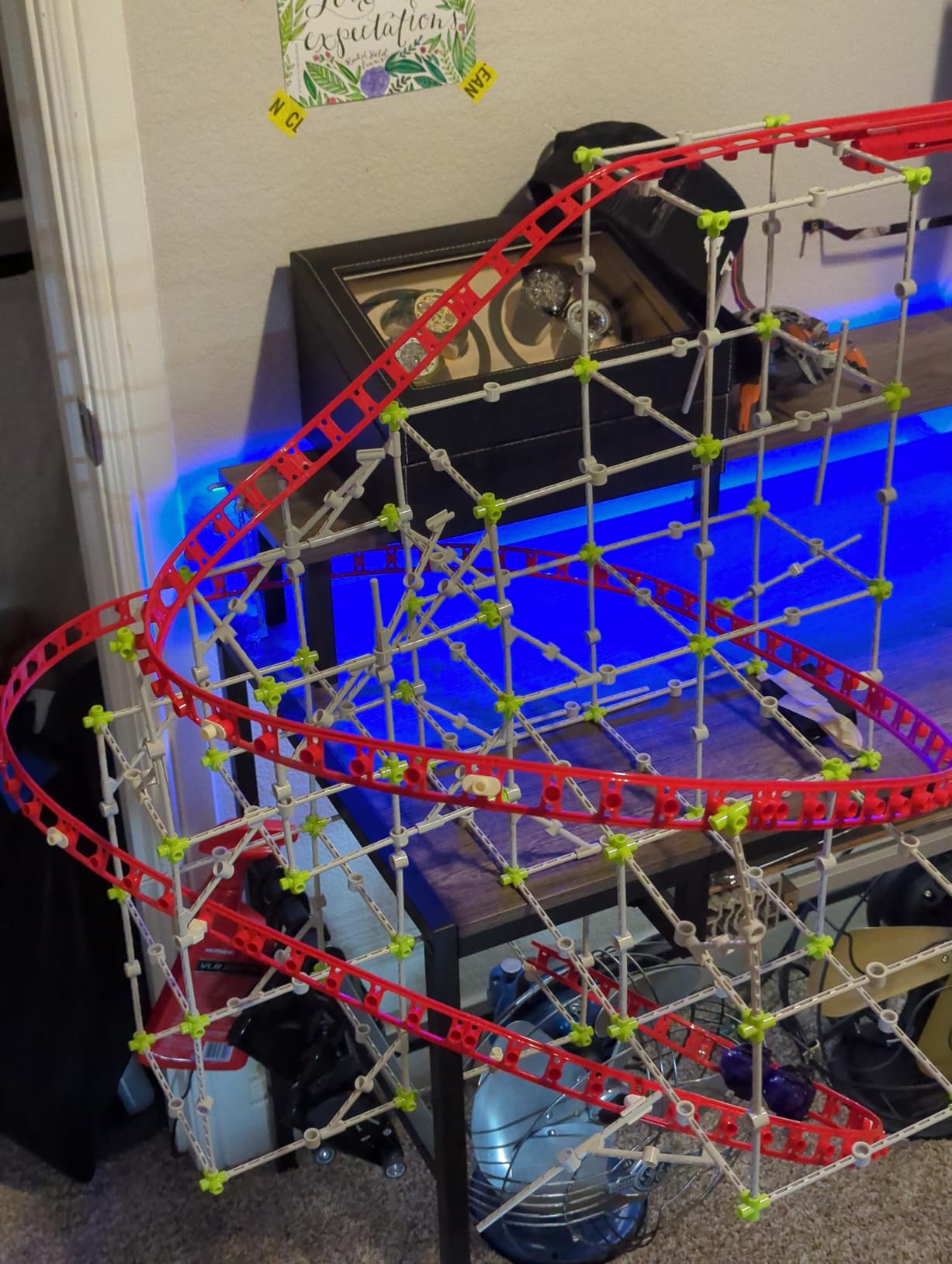 Thames & Kosmos | Mechanical Engineering: Machines & Vehicles STEM Experiment Kit | Build 20 Mechanical Models, Explore Physics of Force & Motion | Ages 8+ customer photo 2