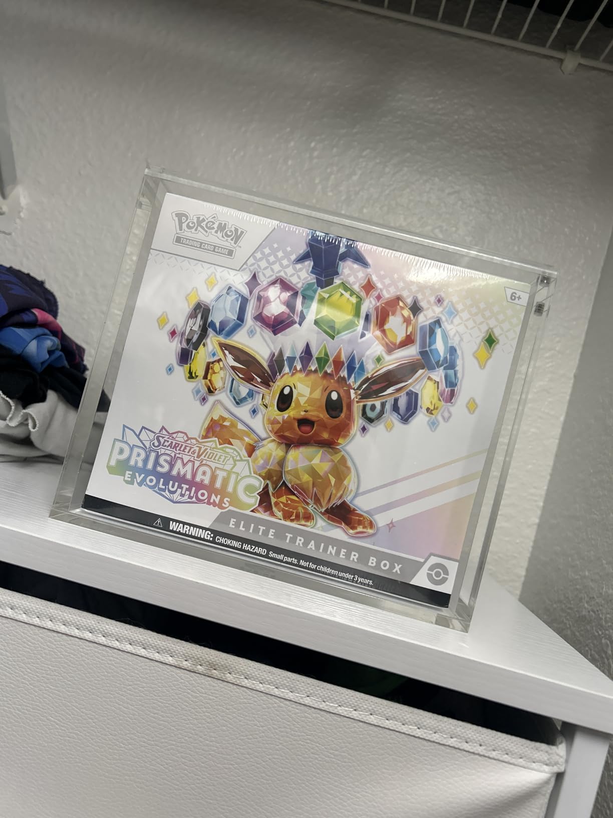 Pokemon Scarlet & Purple Elite Trainer Set - Prismatic Evolutions (1 Promo Card, 9 Booster Packs & Premium Game Accessories) customer photo 2