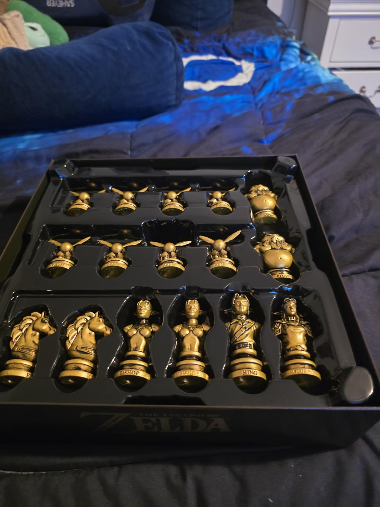 The Legend of Zelda Collector's Chess Set, Link vs. Ganondorf Strategy Game, 32 Custom Sculpted Hero & Villain Pieces, Classic Board Game for Zelda Fans, Officially Licensed Nintendo Merchandise customer photo 1