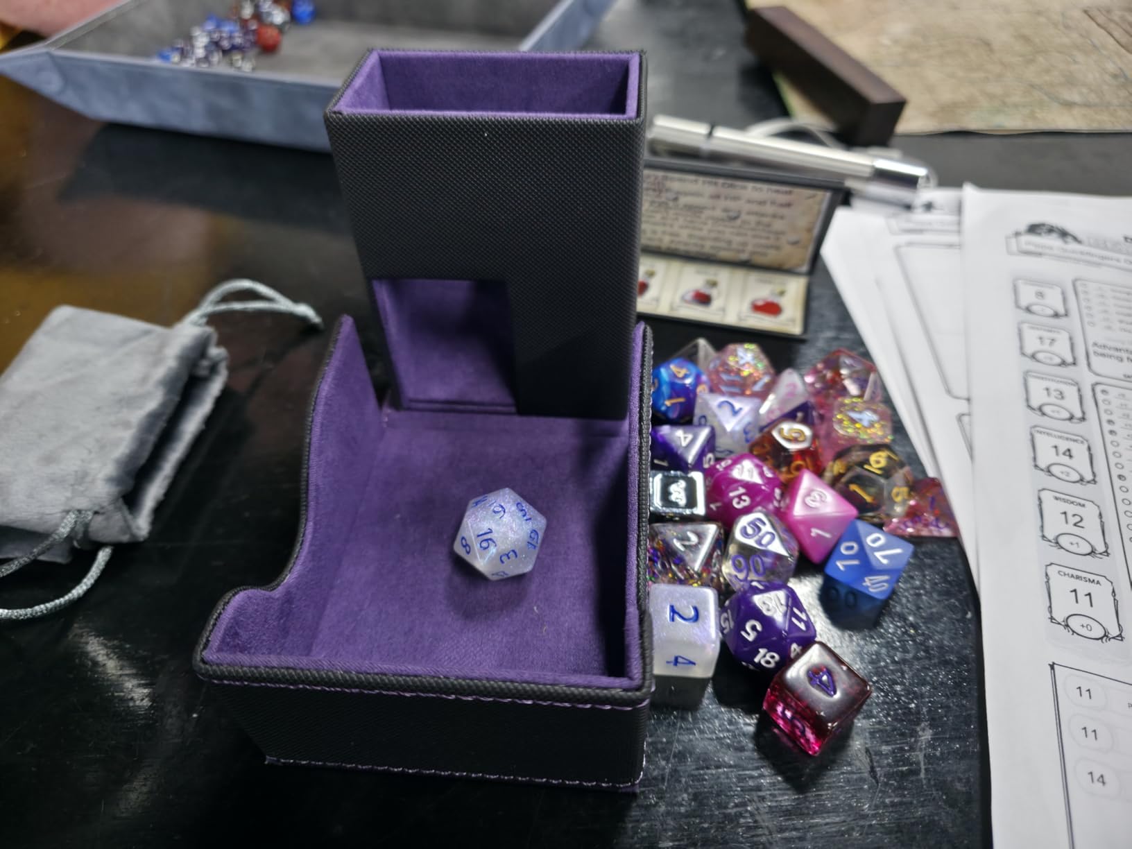 Dice Roller Tower, Premium DND Magnetic Dice Tray, Foldable PU Leather Dice Tower RPG Gifts for Dungeons and Dragons MTG Dm & Player Black/Green customer photo 1