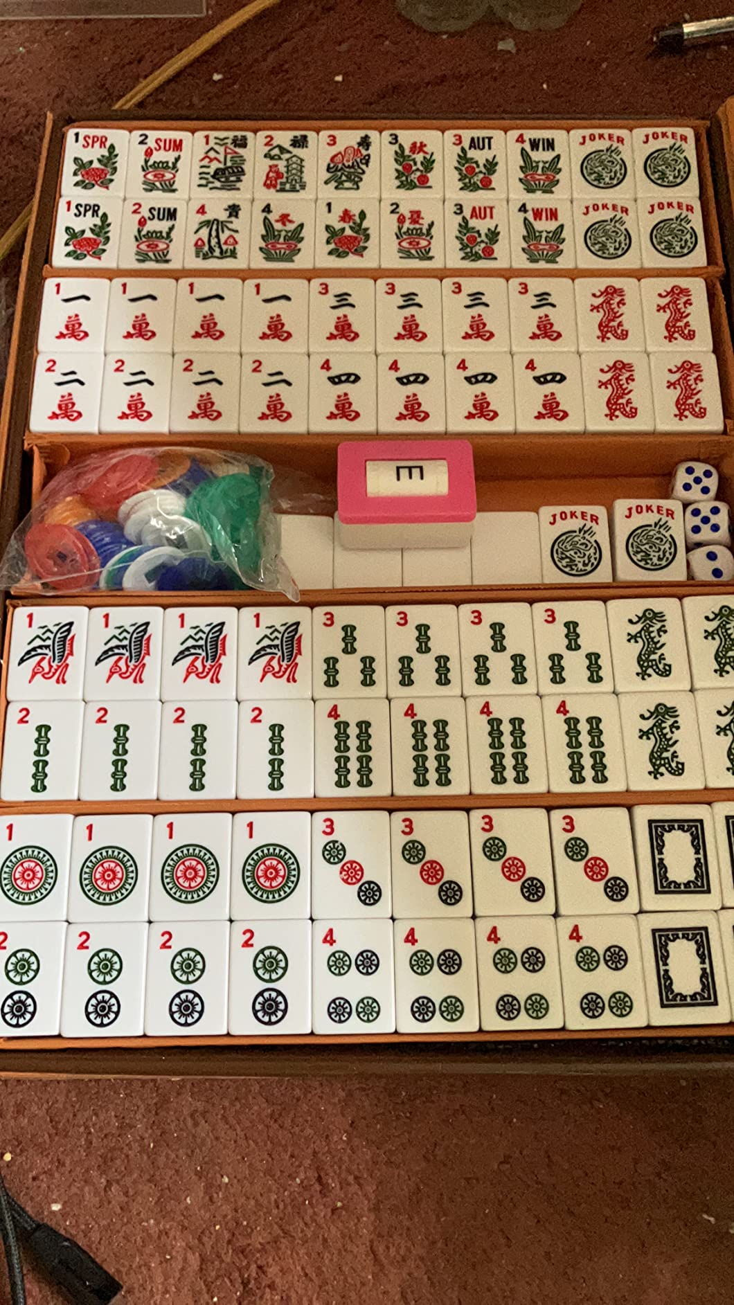 American Mahjong Game Set 166 White Engraved Tiles for Western Mah Jong, Traveler Size Carrying Case, Dices, Chips, Manual, Wind indicator customer photo 2