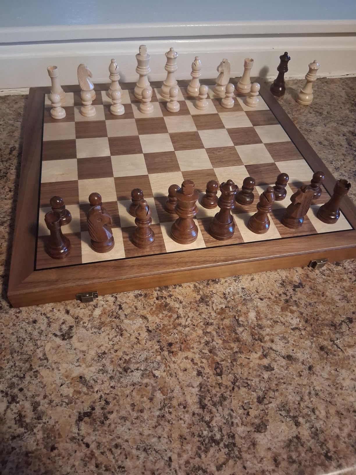 Ajedrez Magnetic Wooden Chess Set, 15