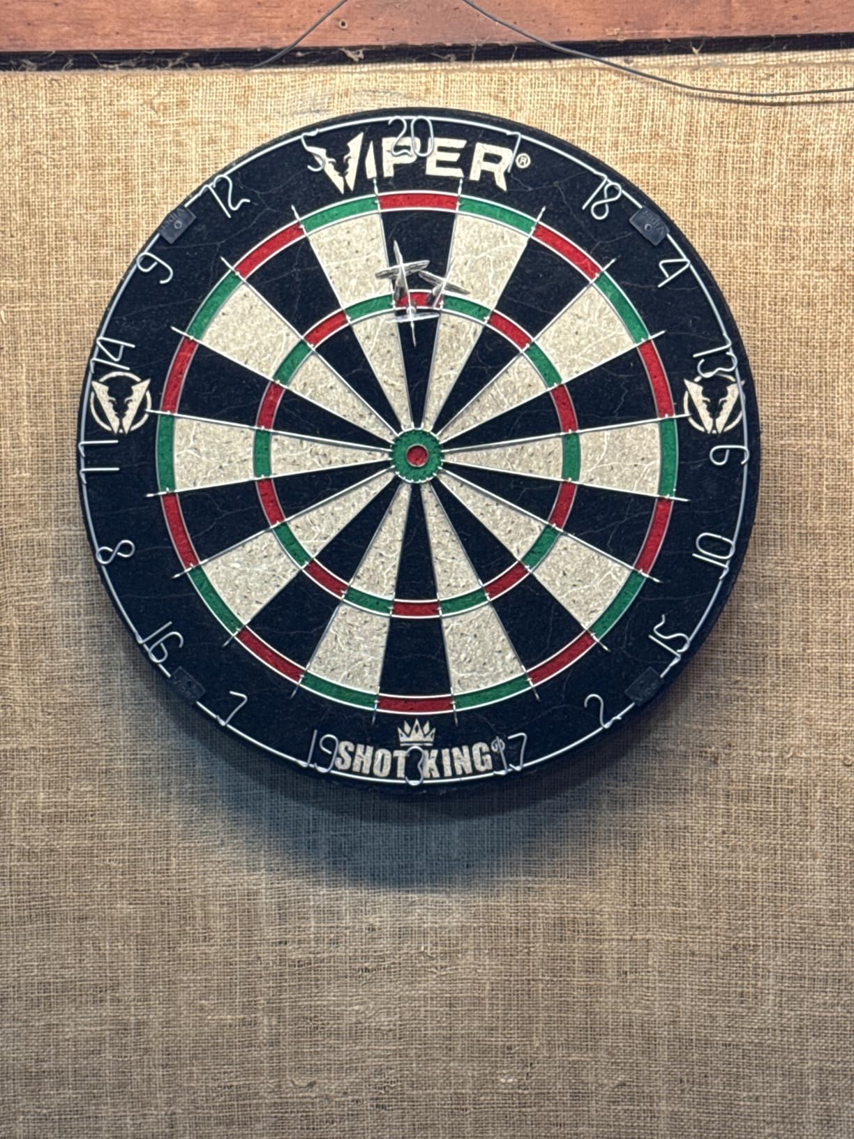 Viper by GLD Products Shot King Regulation Bristle Steel Tip Dartboard Set with Bullseye Metal Radial Spider Wire Compressed Sisal Board with Rotating Number Ring Includes 6 Darts customer photo 2