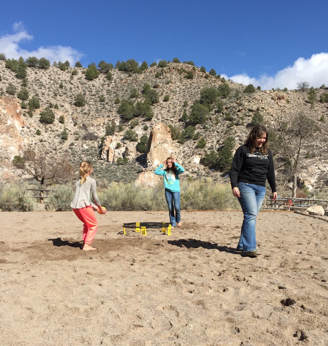 Spikeball The Original Kit 1-Ball Game Set - Outdoor, Yard and Camping Games customer photo 2
