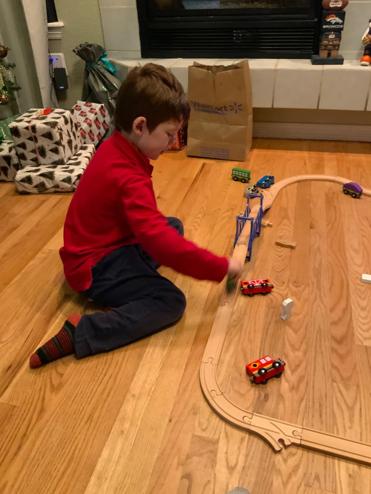 Wooden Train Set Deluxe 52 Pcs with Storage Gift Box Tunnel 9 Layouts Magnetic Trains STEM Montessori Toys Playset for Grandkids Toddler Boys Girls Kids 3+ Compatible with Thomas Brio Melissa and Doug customer photo 2
