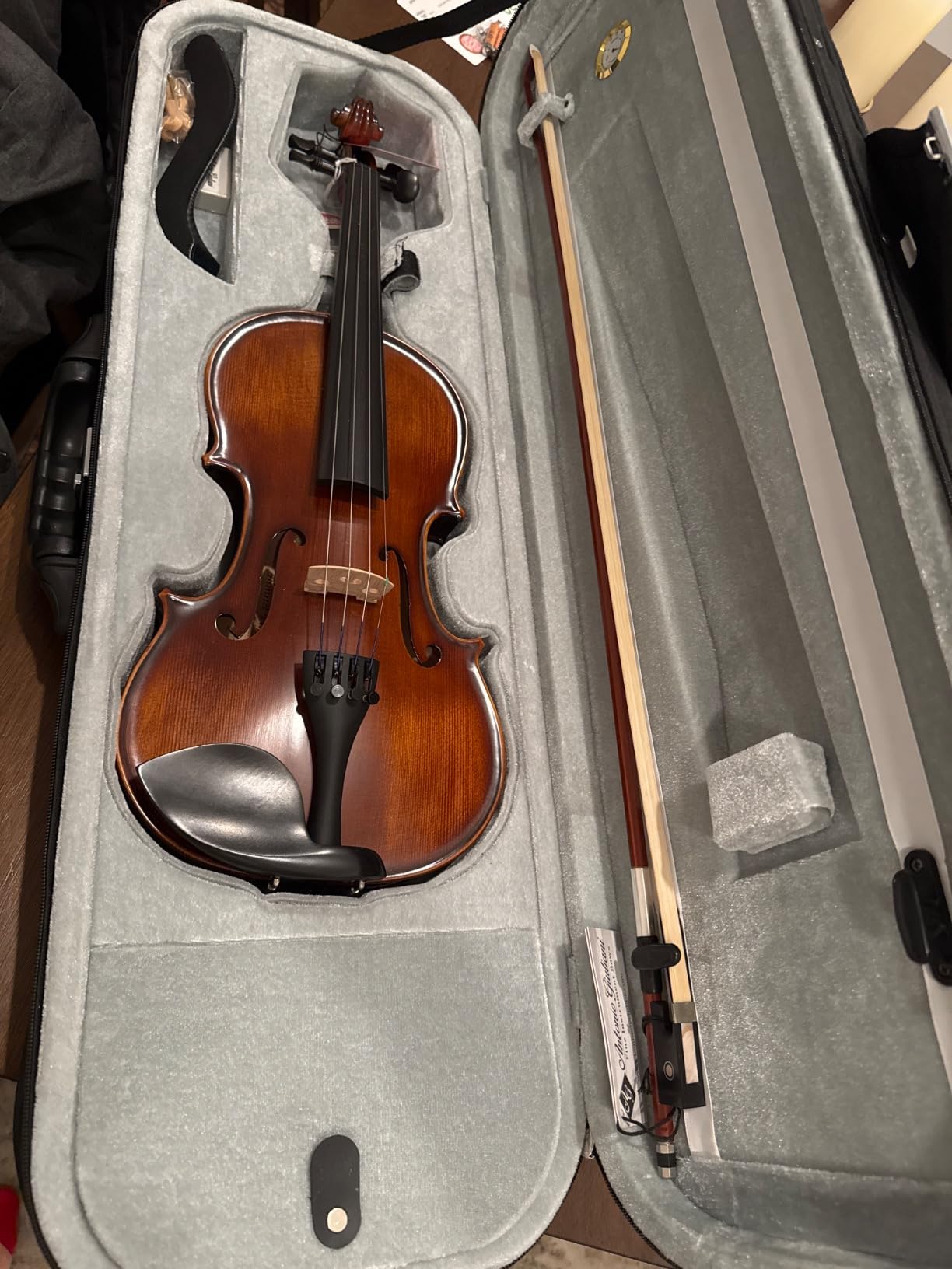 Bunnel Pupil Violin Outfit 4/4 Full Size By Kennedy Violins - Carrying Case and Accessories Included - Solid Maple Wood and Ebony Fittings customer photo 2