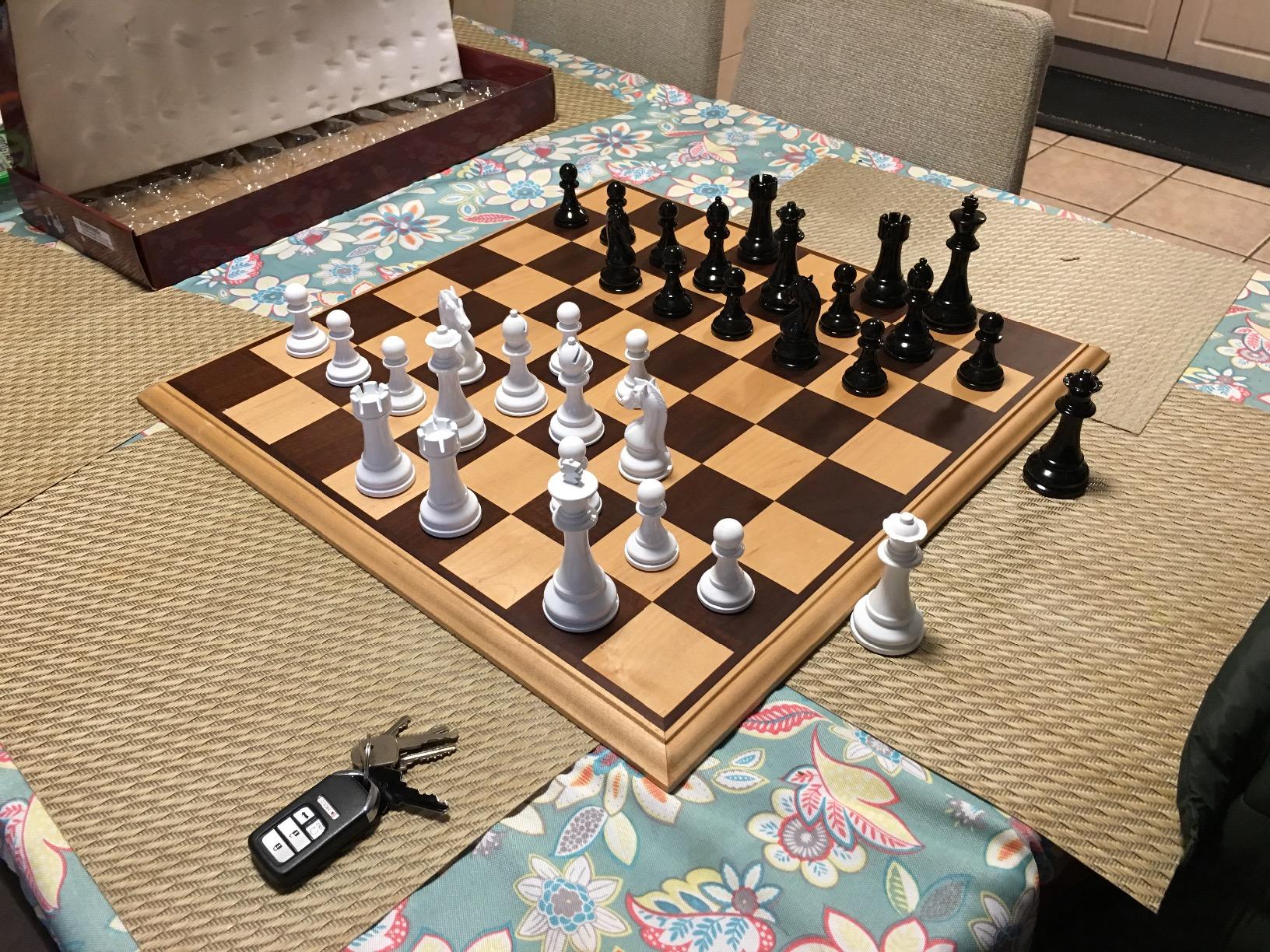 Minerva Black and White Extra Heavy Metal Chess Pieces with 4.5 Inch King and Extra Queens, Pieces Only, No Board customer photo 2