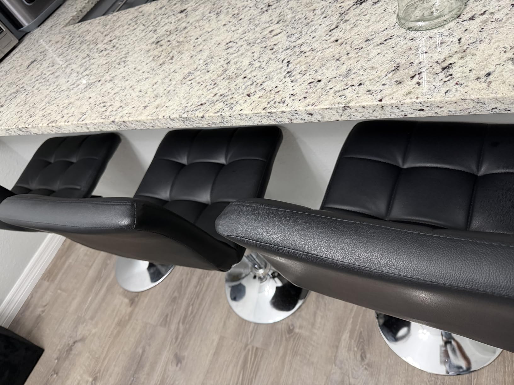 BestOffice Bar Stools Set of 2, Adjustable PU Leather Swivel Barstools, Modern Counter Stools with Back and Footrest, Counter Height Barstools for Bar, Kitchen and Dining Room customer photo 2