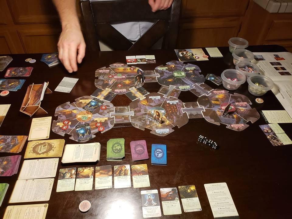 Fantasy Flight Games FFGAHB01 Arkham Horror Third Edition - Cooperative Lovecraftian Mystery Board Game, 1-6 Players, Ages 14+ customer photo 2