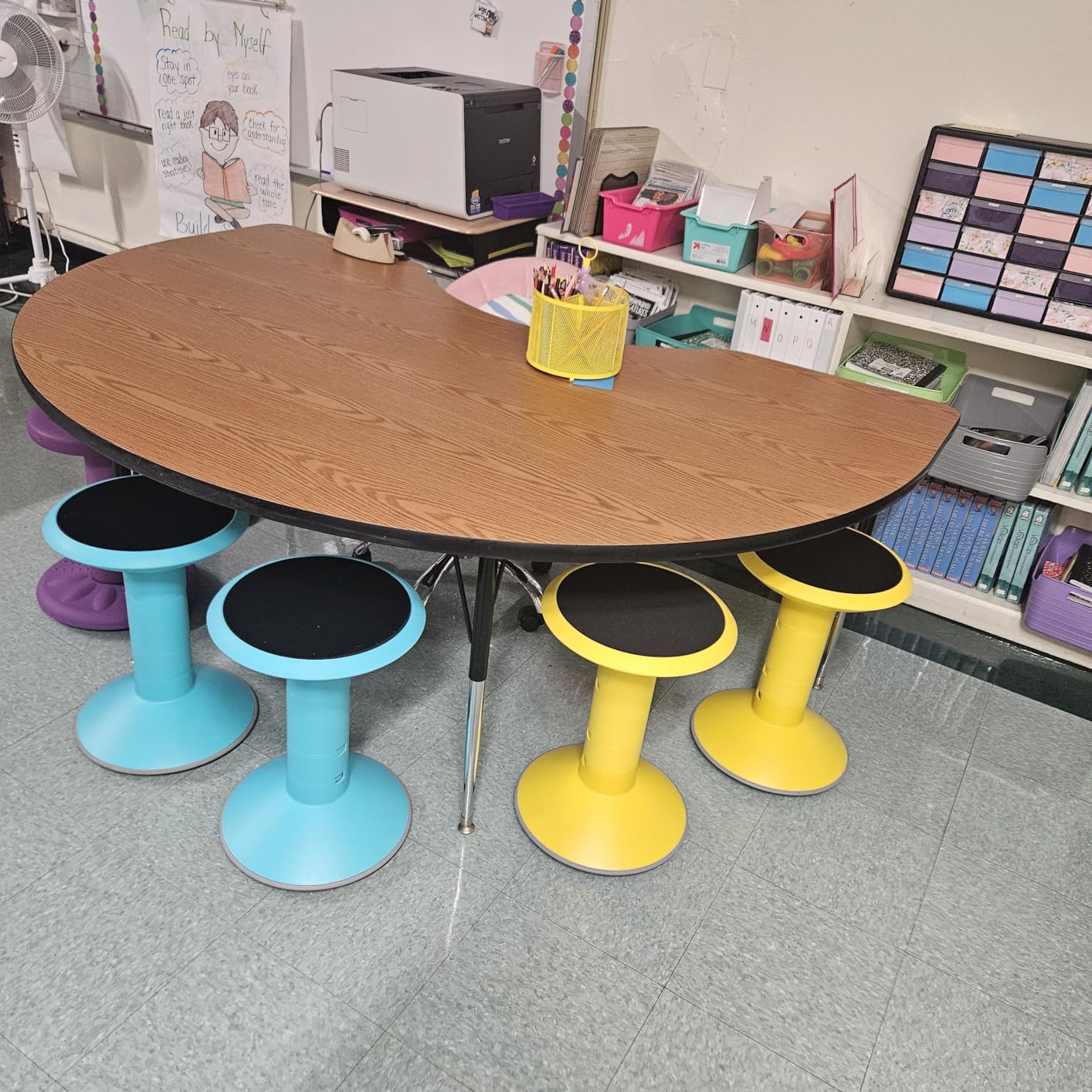 Storex Wiggle Stool - Active Flexible Seating for Classroom and Home Study, Adjustable 12-18 Inch Height, Green customer photo 2