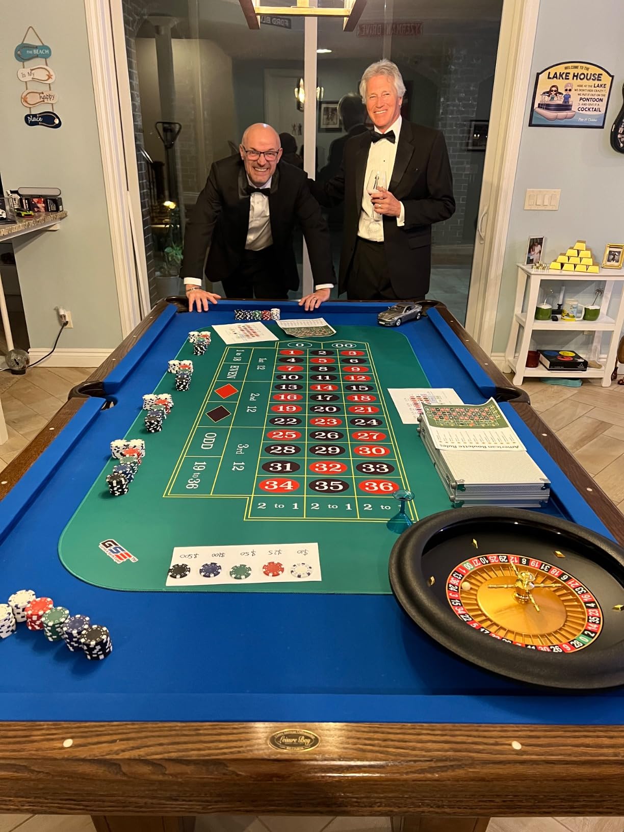 GSE Games & Sports Expert Casino Blackjack Tabletop Layout Mat with Carrying Bag, Non-Slip Rubber Blackjack Table Top Mat for Family/Friends Parties, Casino Nights customer photo 1
