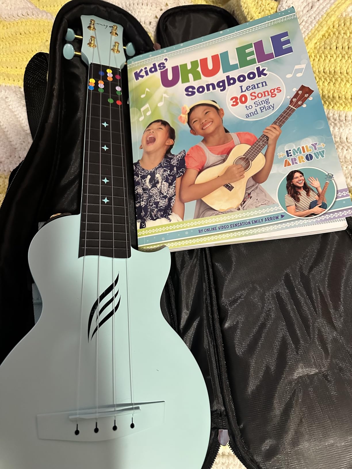 Enya Nova U Concert Ukulele 23 Inch Carbon Fiber - Waterproof Travel Ukulele for Beginners & Adult, Lightweight Durable Body with Beginner Kit customer photo 1