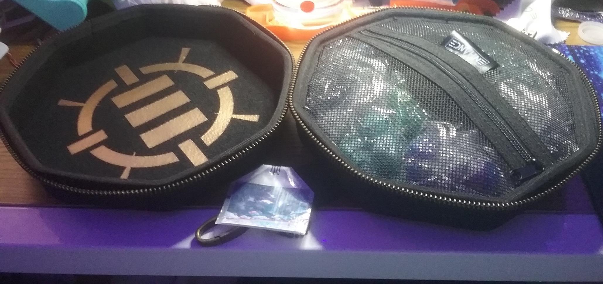 ENHANCE DND Dice Tray and Case - DND Dice Holder for up to 150 D&D Dice with Rugged Hard Shell Exterior and Protective Soft Interior - Rolling Tray Perfect for Game Night (Black) customer photo 2
