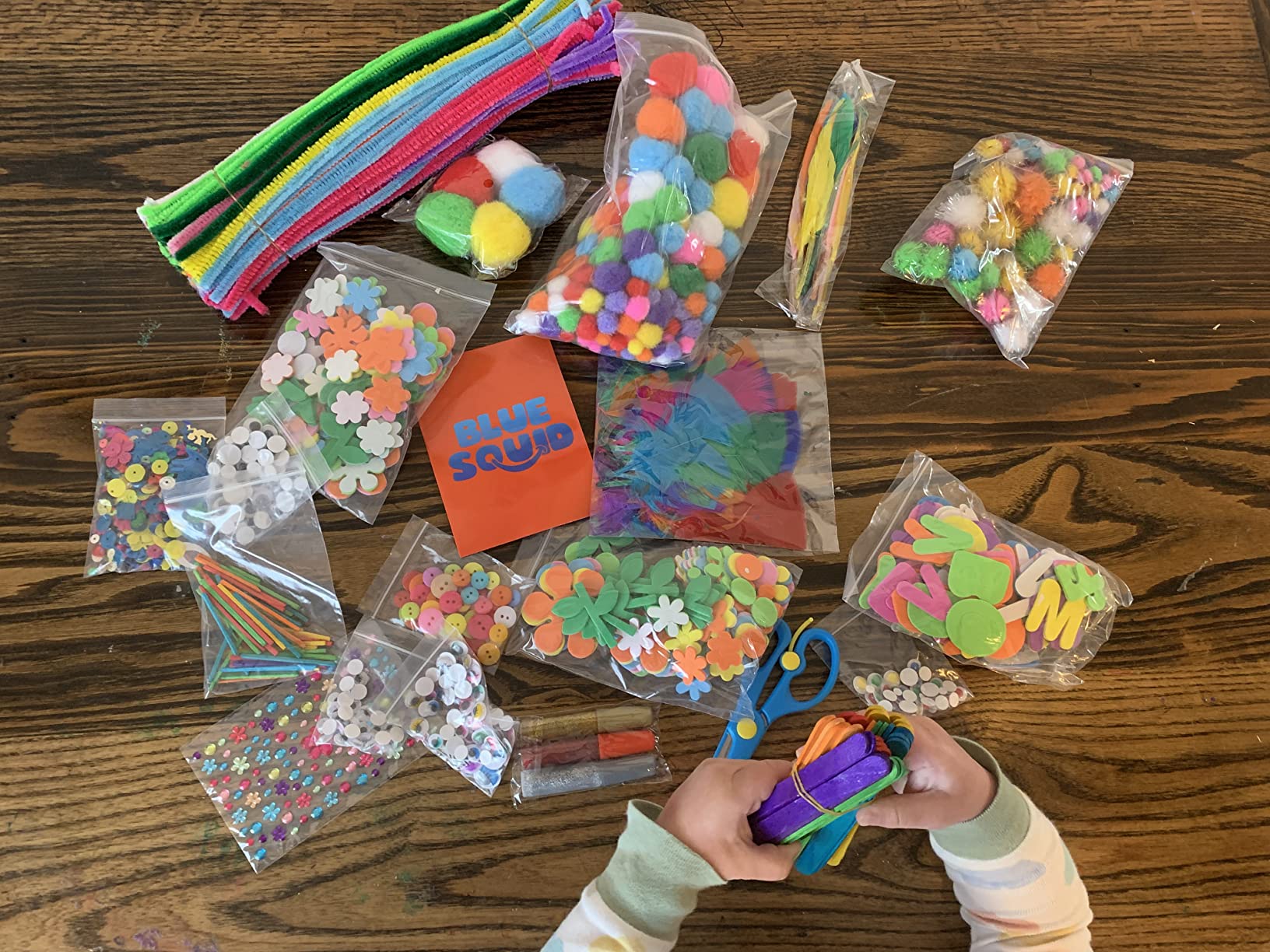 Blue Squid 2000+pcs Craft Kits for Kids, Ages 4-9 Girl Boys Gifts Arts and Crafts for Kids Craft Kits Toys for 4-9 Year Old Girls Boys Birthday Presents customer photo 2