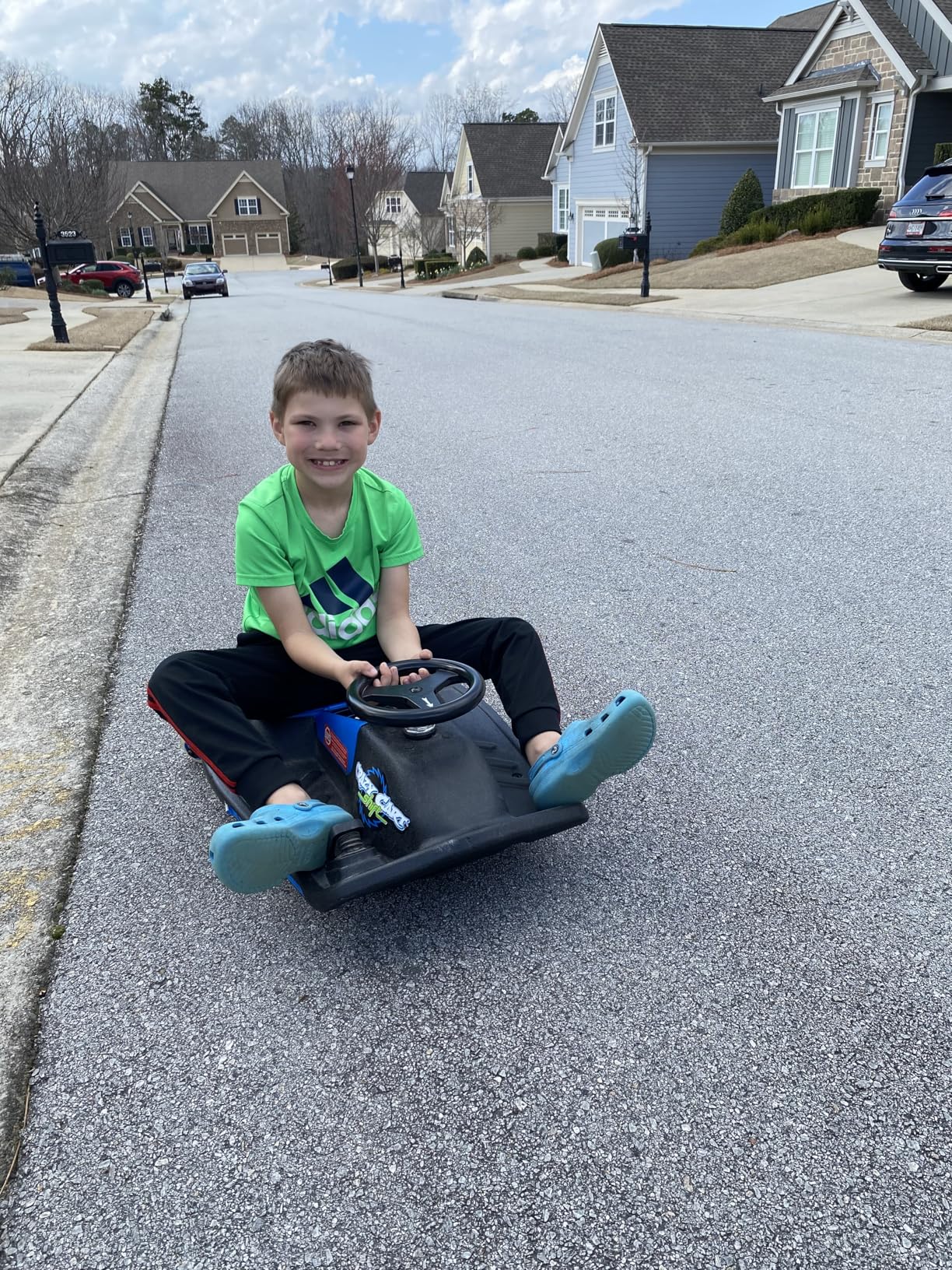 Razor Crazy Cart Shift Electric Go Kart for Kids Ages 6+ - 12V Drifting System, High/Low Speed Switch, Simplified Drifting, Riders up to 120 lbs, Black/Blue customer photo 1