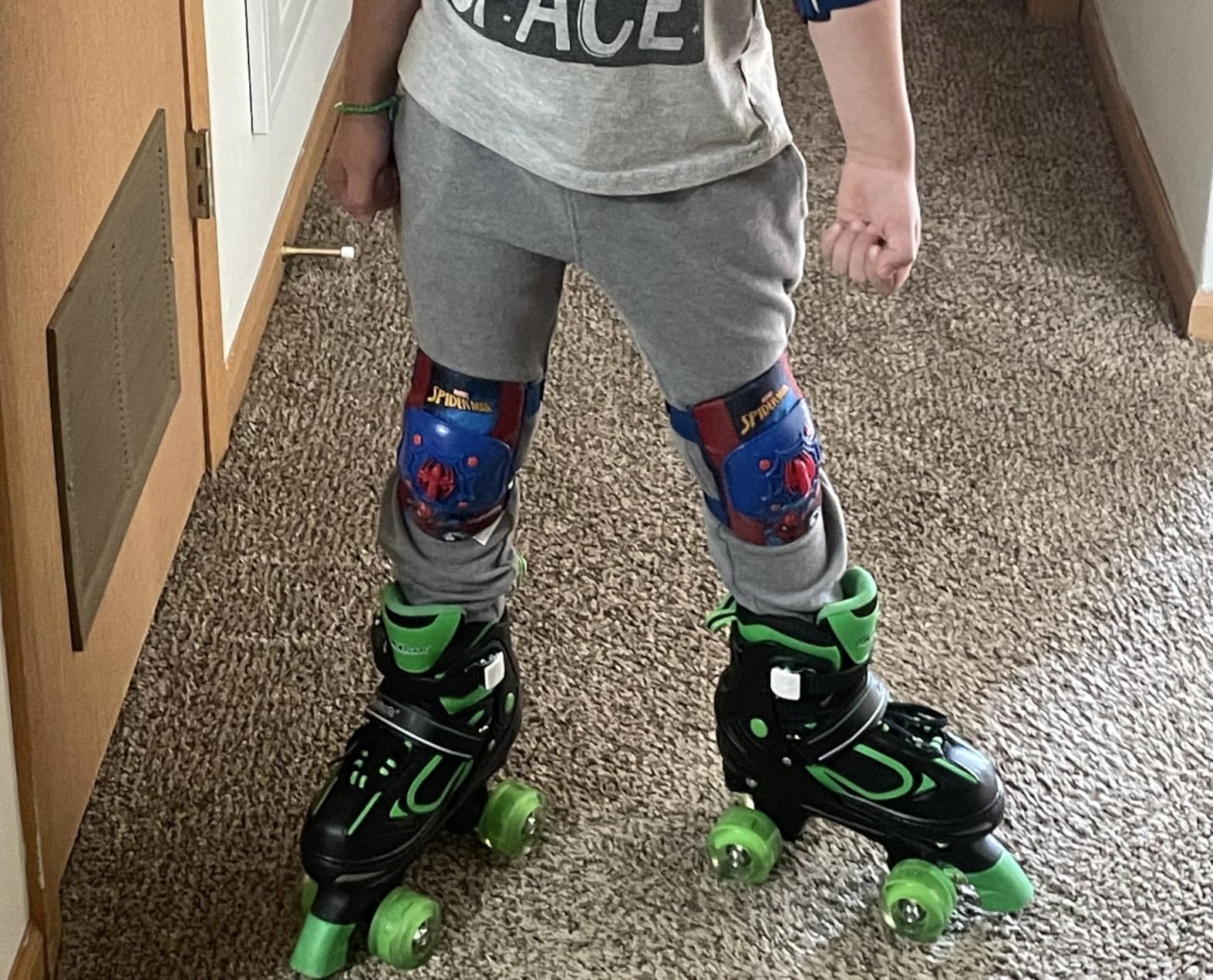 Nattork Kids Roller Skates for Boys Girls Kids, 4 Sizes Adjustable Quad Skates with All Light up Wheels customer photo 2