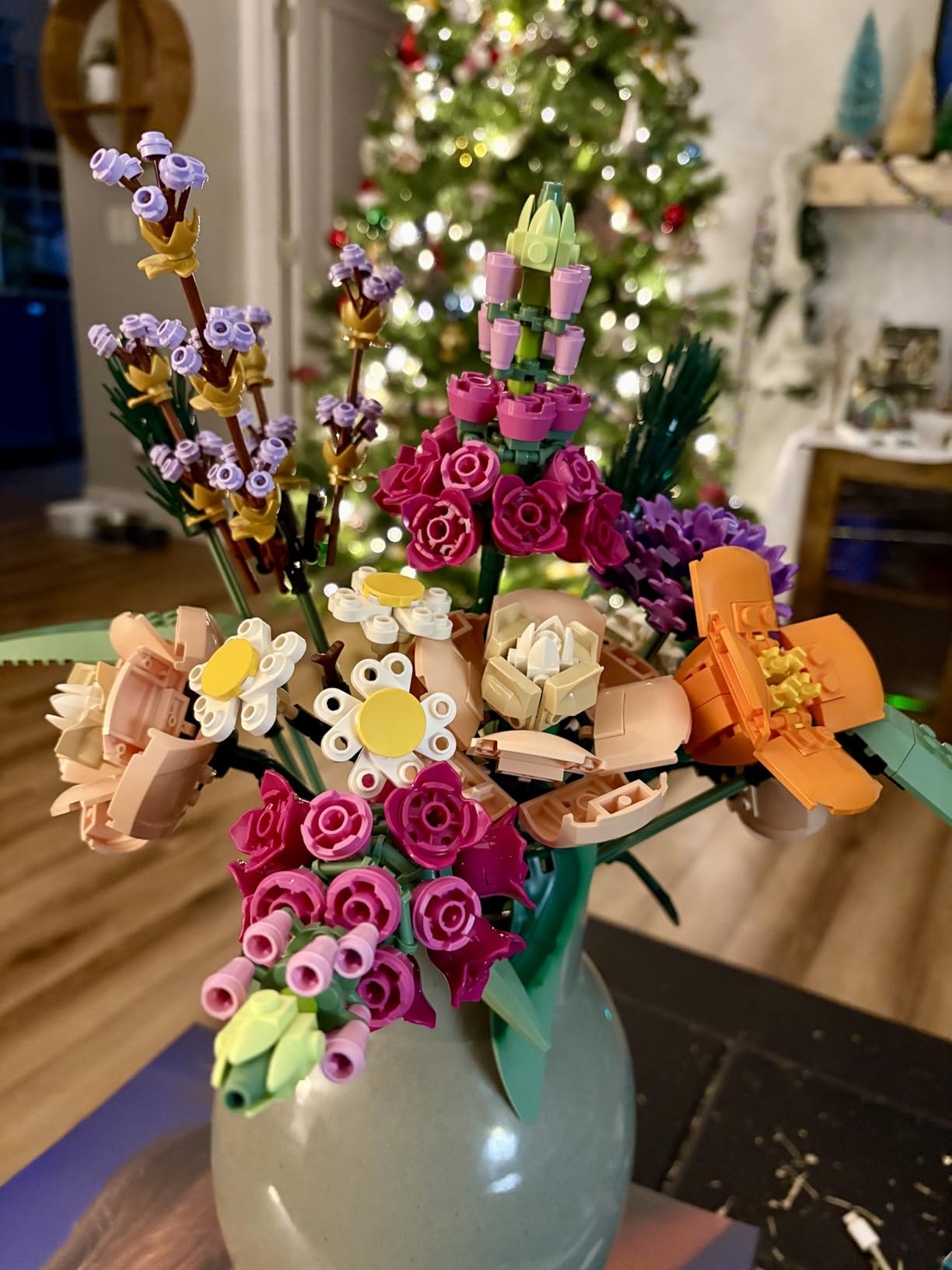 LEGO Botanicals Flower Bouquet Building Set - Artificial Flowers for Decoration for Home and Display, Ages 18+ (10280) customer photo 2