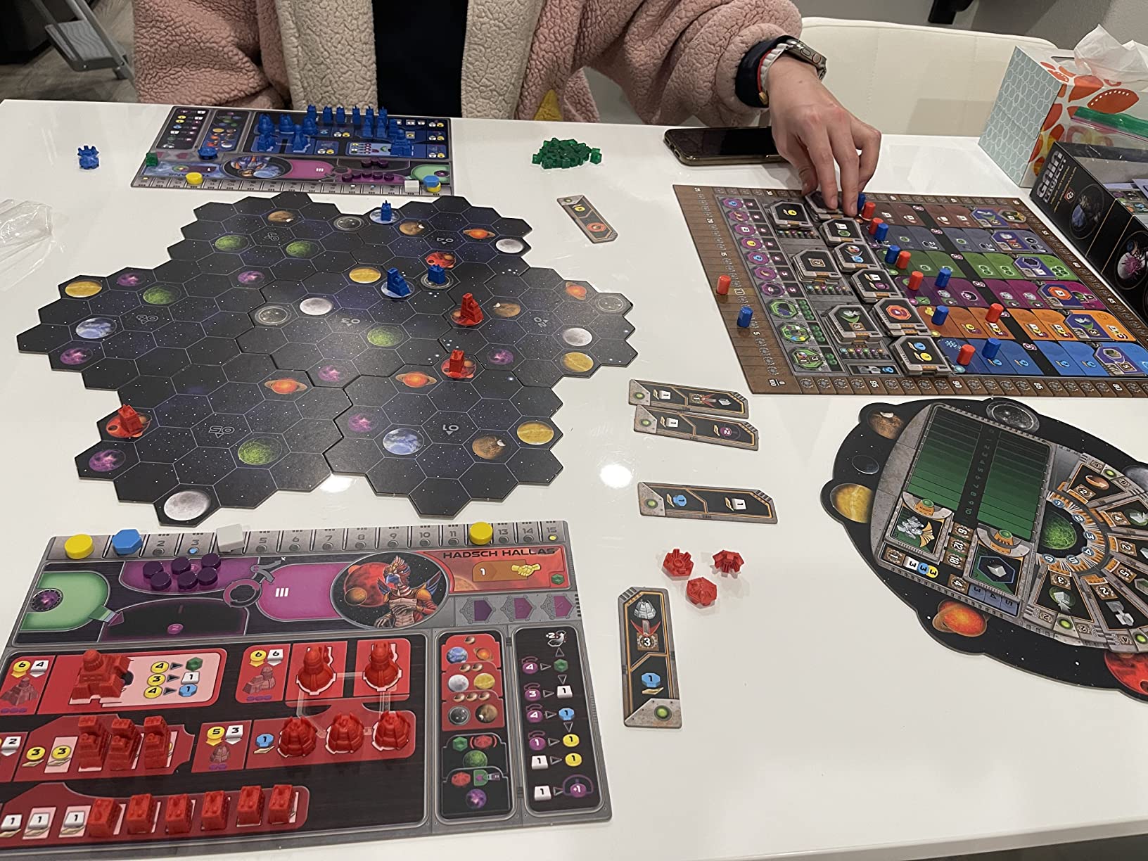 Capstone Games Gaia Project Board Game, Sci-Fi Strategy, 1-5 Players customer photo 1
