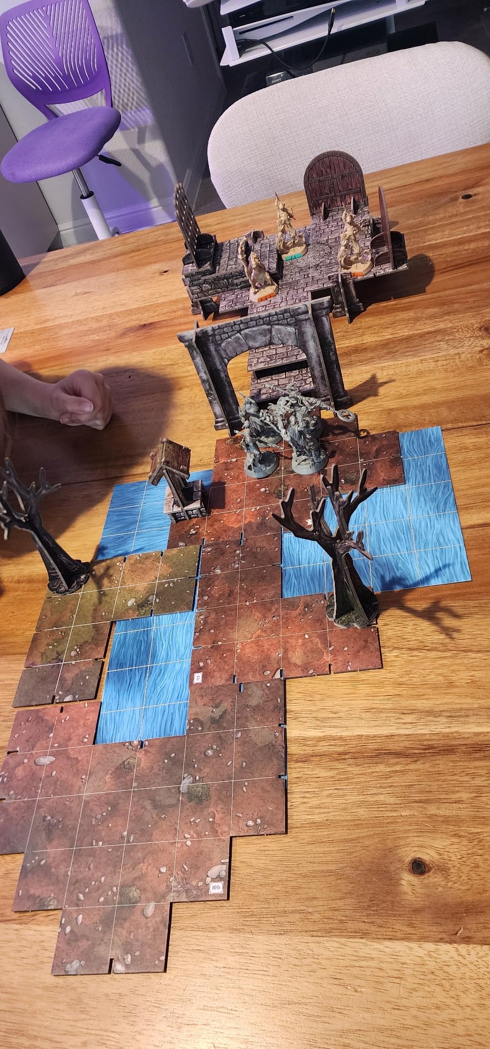 Asmodee Descent: Legends of The Dark Board Game - Epic Dungeon-Crawling Adventure, Cooperative Strategy Game customer photo 1