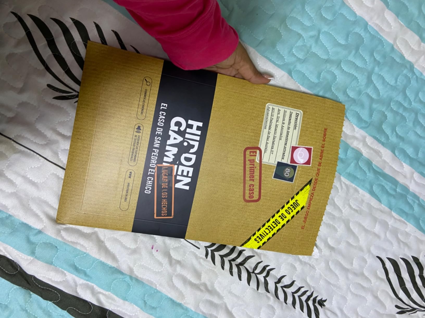 Hidden Games Murder Mystery Game - Solve a Crime at a Folk Festival - Cold Case Detective Investigation with 30+ Clues - Board Game for Teens, Adults, Couples & Groups - The New Heaven Case customer photo 1