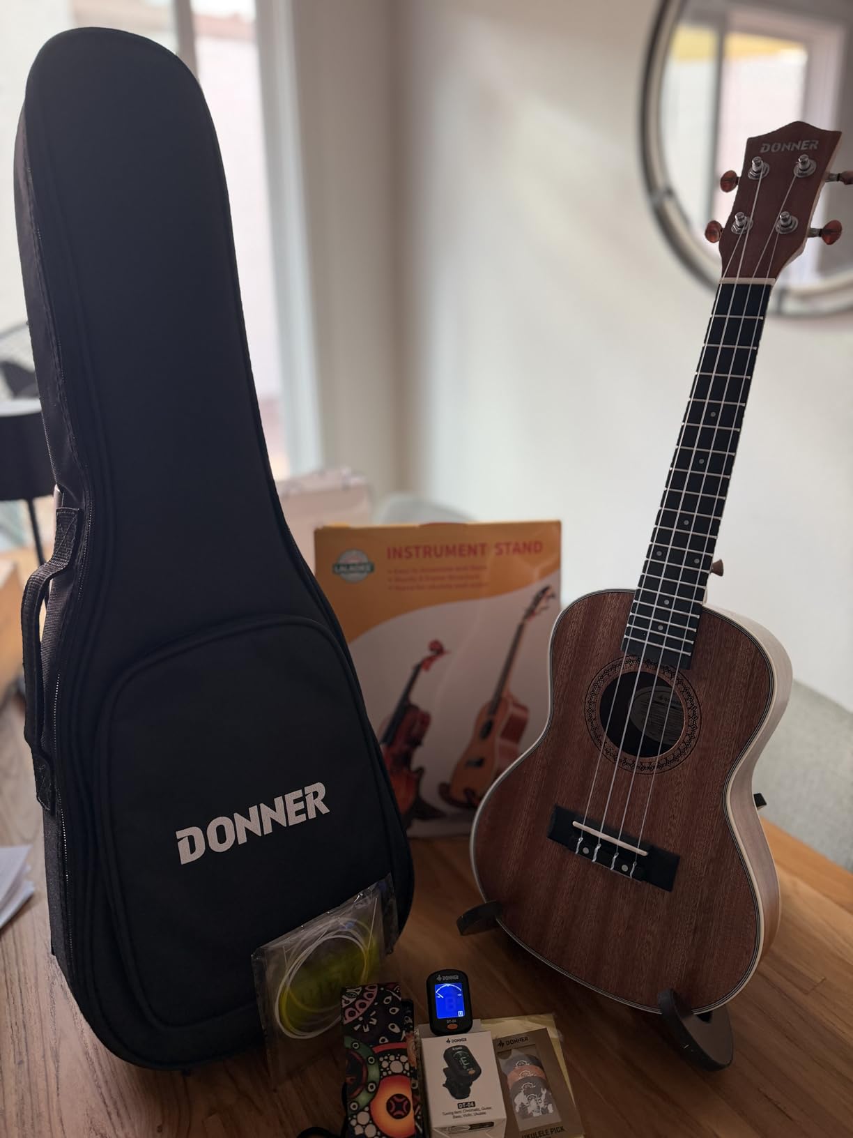 Donner Concert Ukulele Professional 23 Inch Mahogany Ukelele for Adult Beginner Ukele Bundle with Online Lesson Gig Bag Aquila String Pick Tuner Strap Cloth DUC-200B customer photo 1